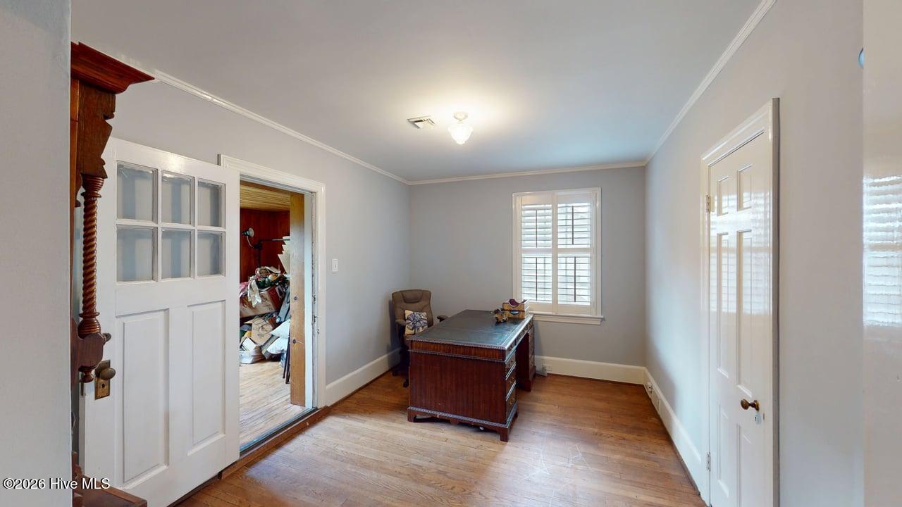 206 W James Street Property Photo 50