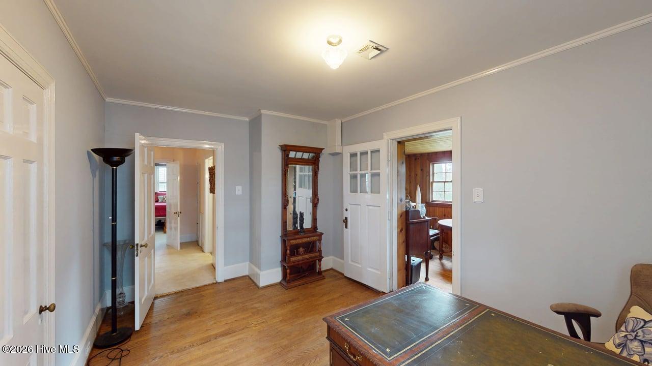 206 W James Street Property Photo 51