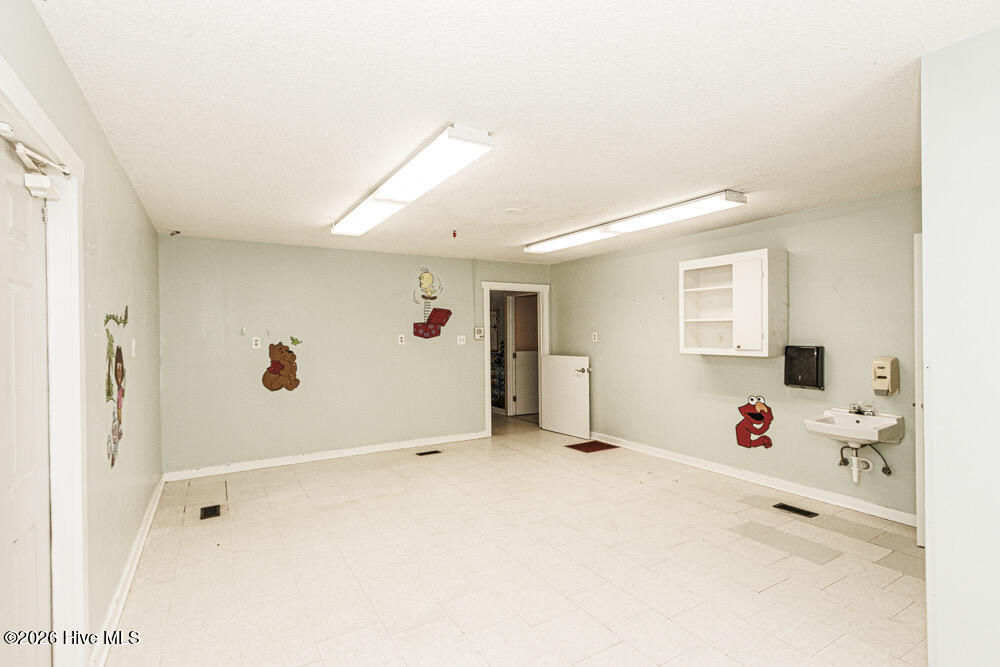 2070 S 1st Street Property Photo 19