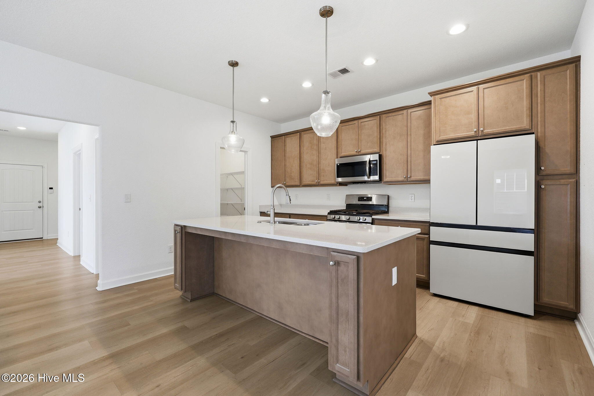 208 Ryker Road E Property Photo 14