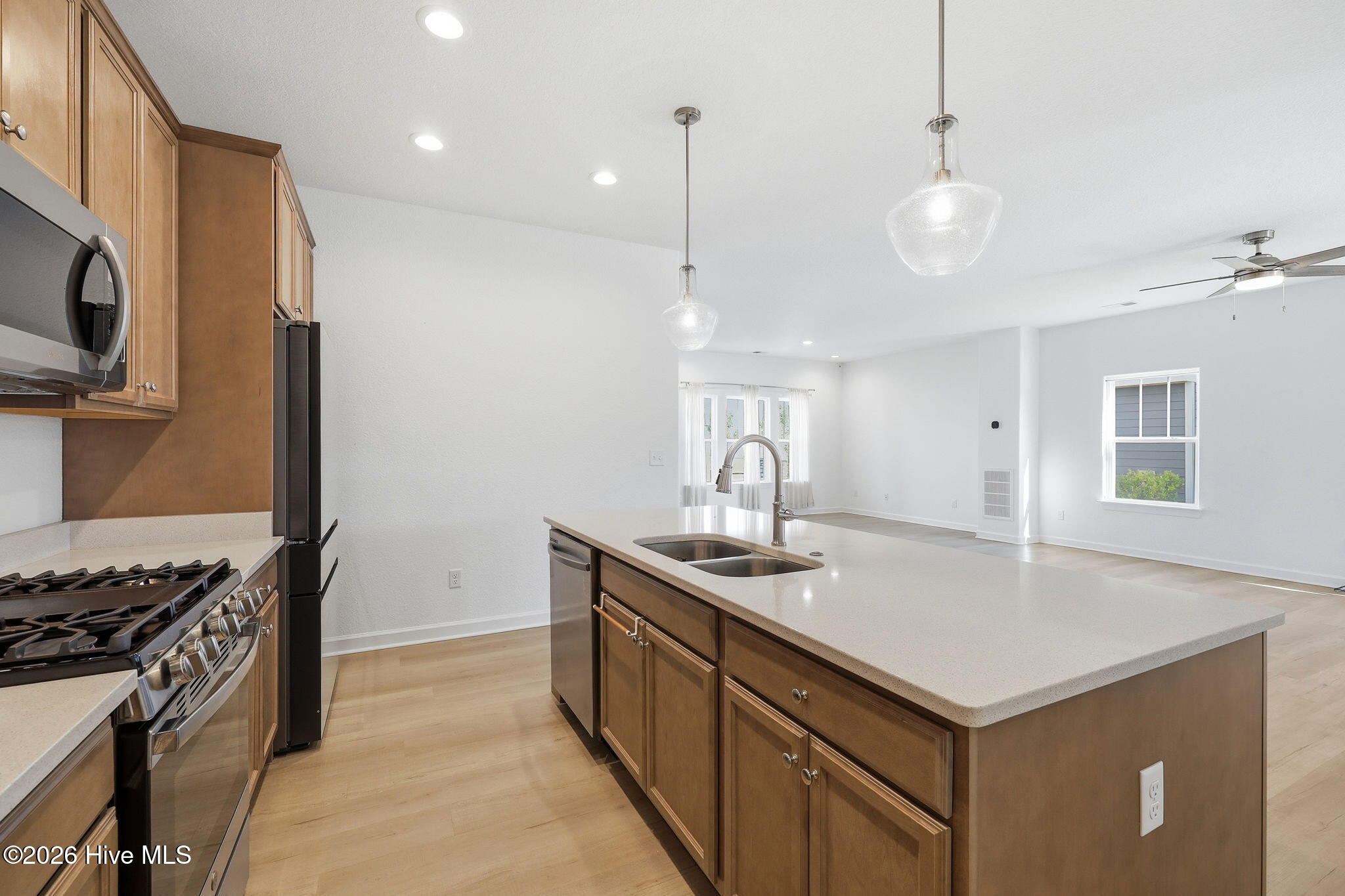 208 Ryker Road E Property Photo 16