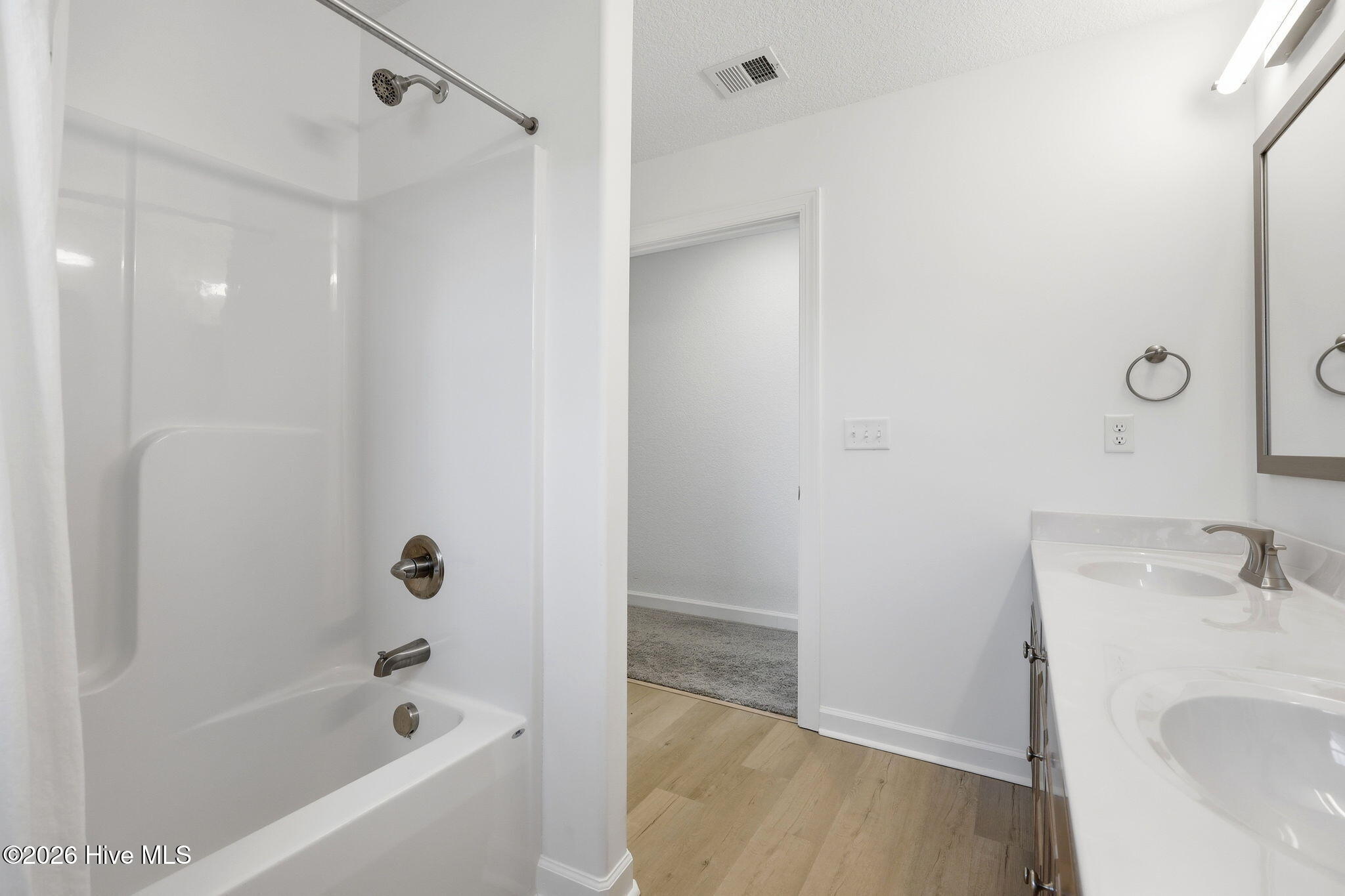 208 Ryker Road E Property Photo 27