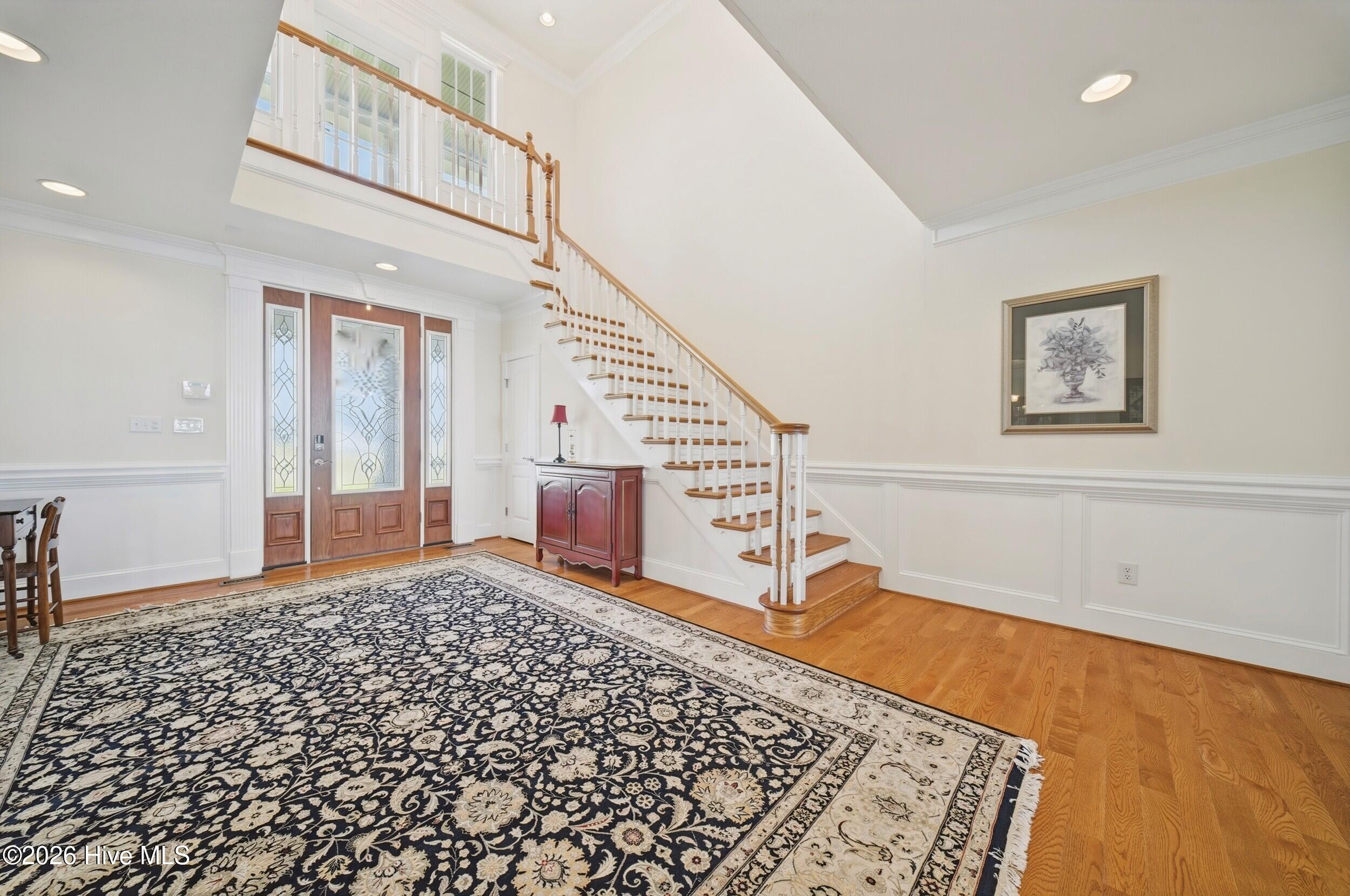 124 Queensview Court Property Photo 27