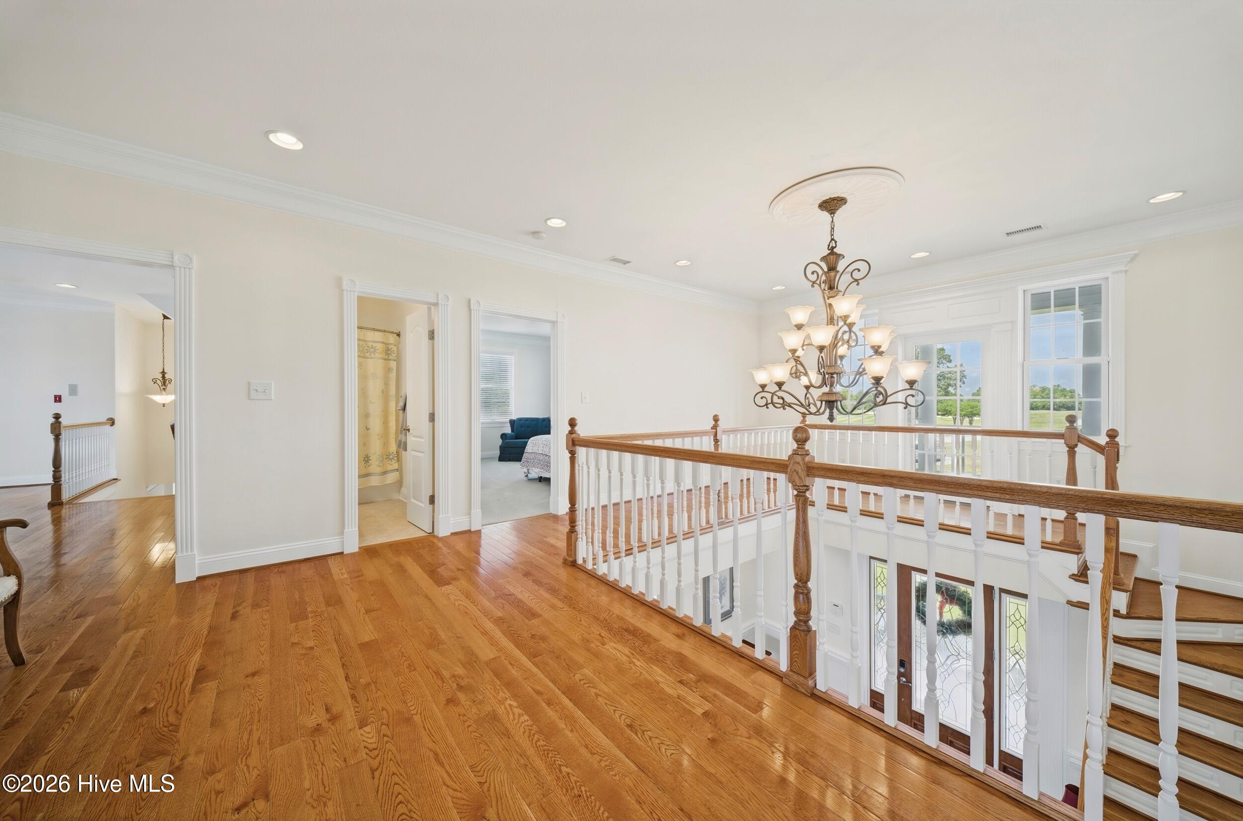 124 Queensview Court Property Photo 28