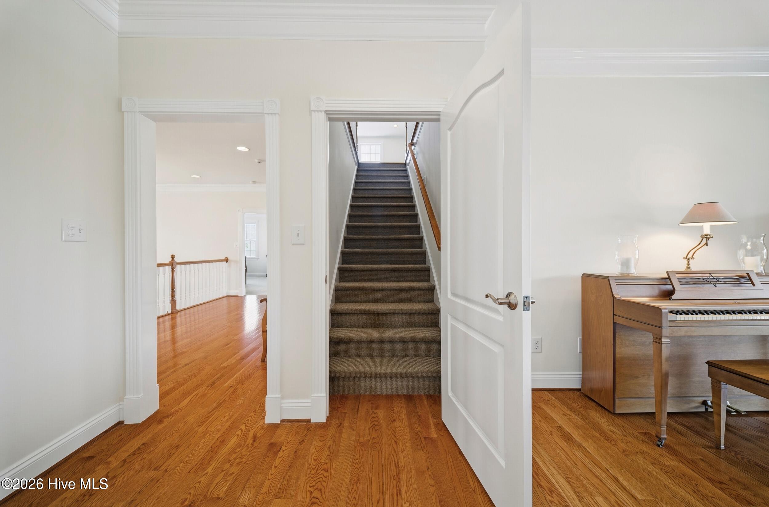 124 Queensview Court Property Photo 41
