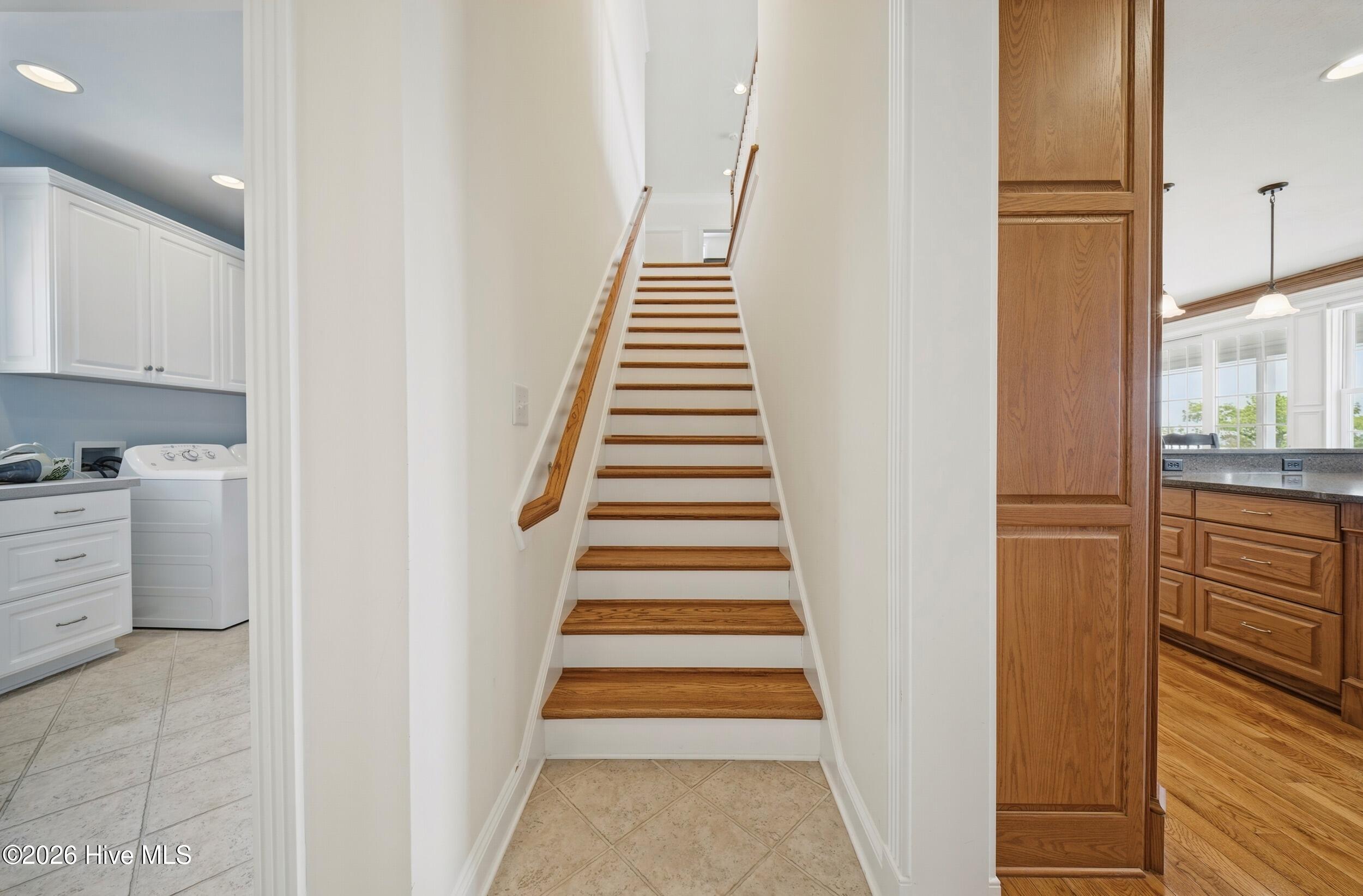 124 Queensview Court Property Photo 44