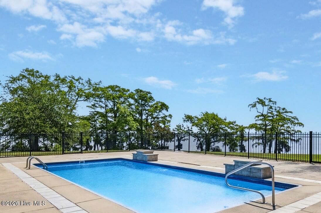 124 Queensview Court Property Photo 50