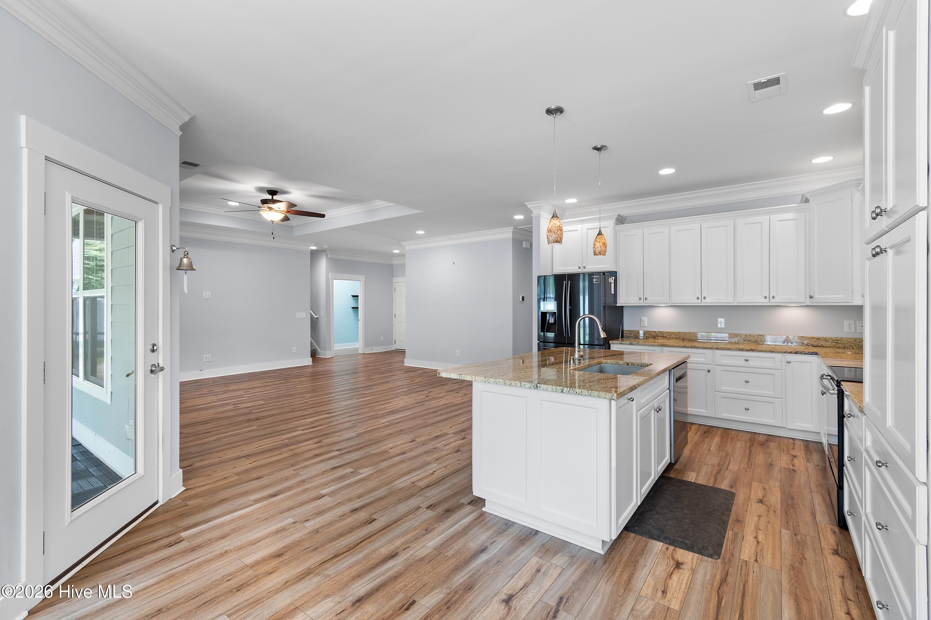 444 Lake Shore Drive Property Photo 11