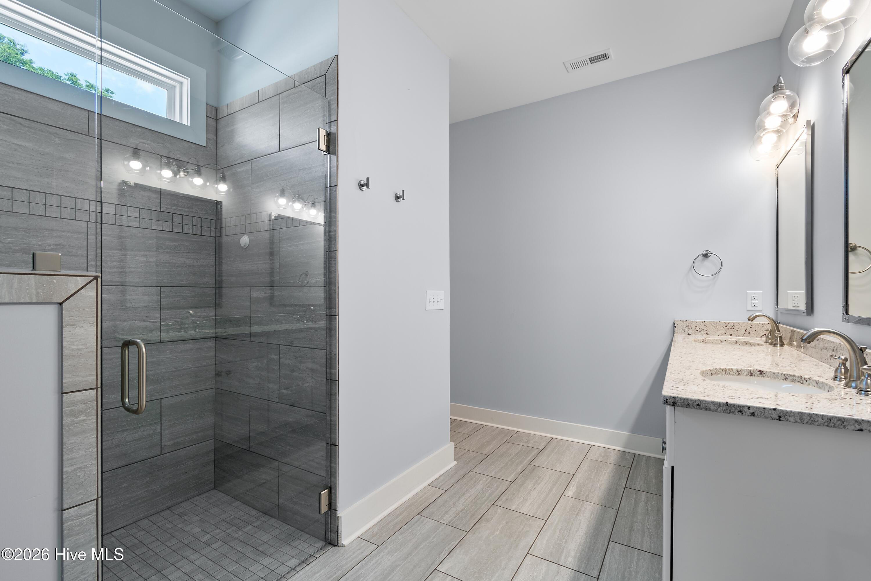 444 Lake Shore Drive Property Photo 16