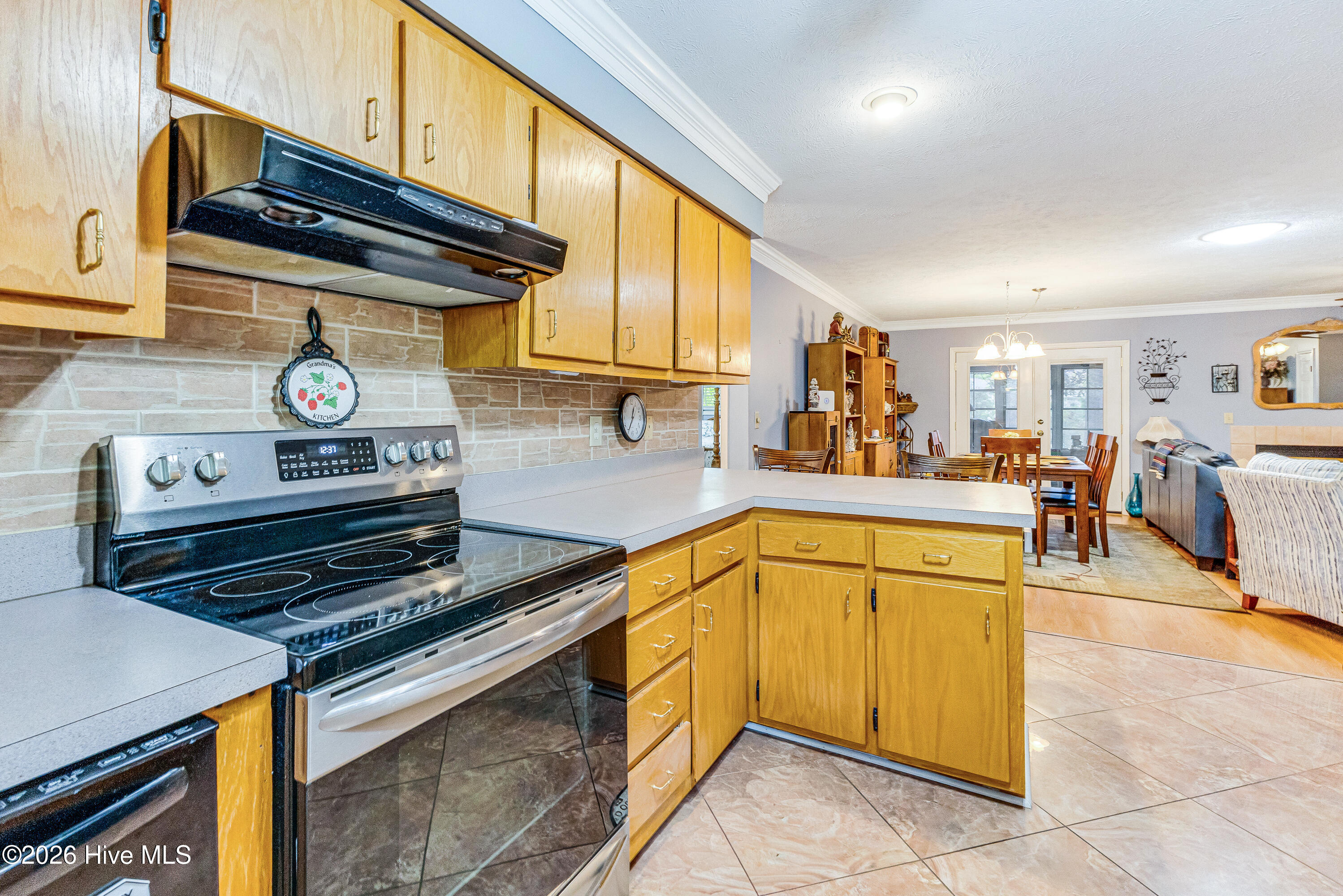 5 Topsail Court Property Photo 13