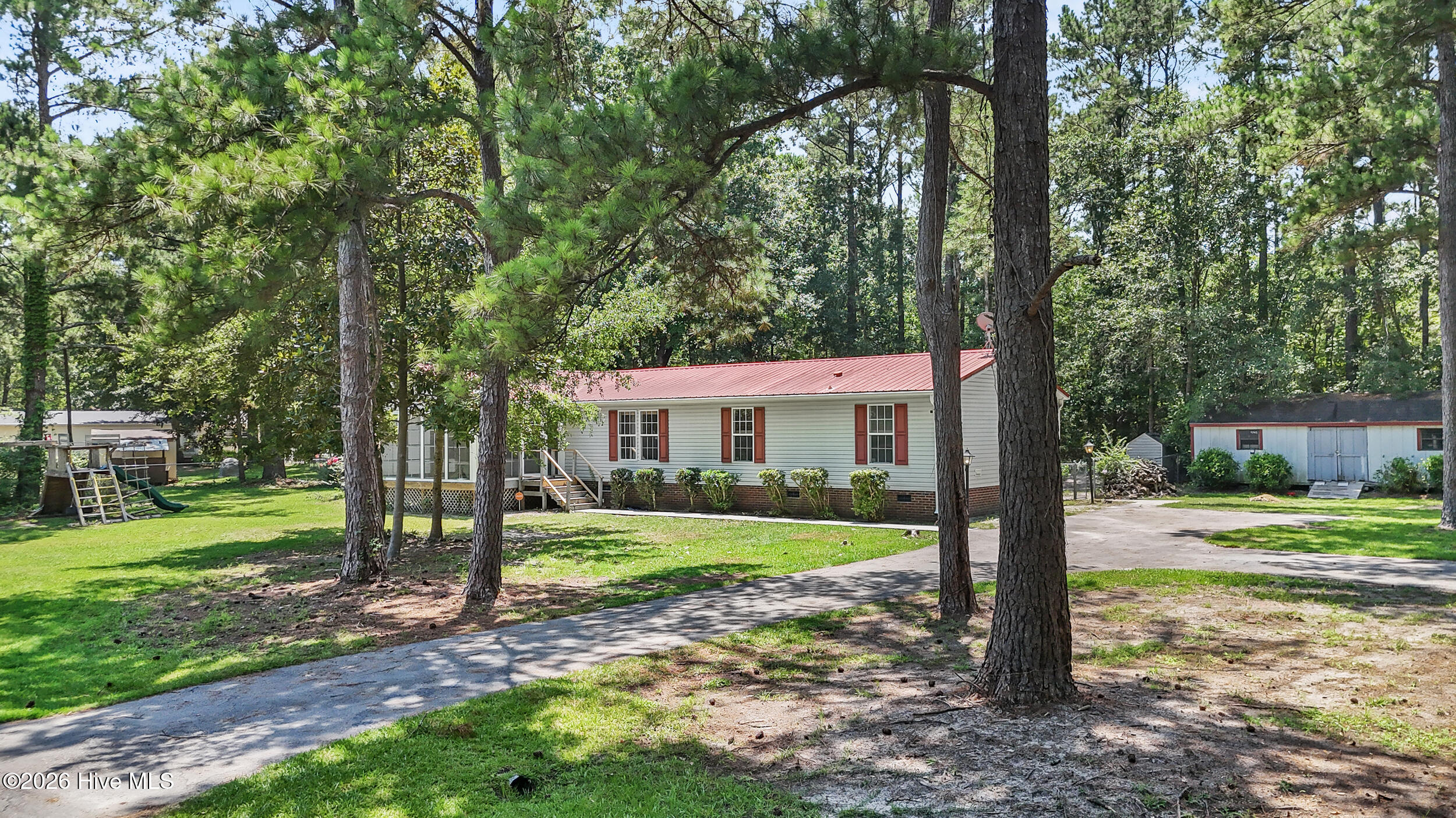 180 Quails Cove Property Photo 5