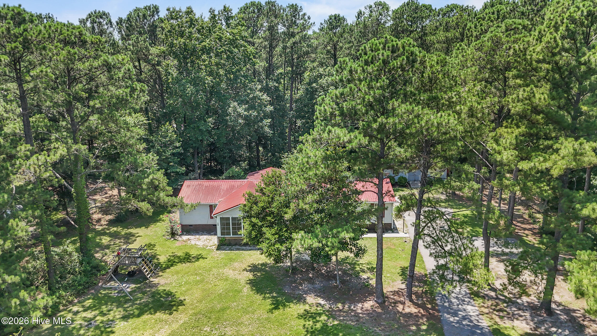 180 Quails Cove Property Photo 6