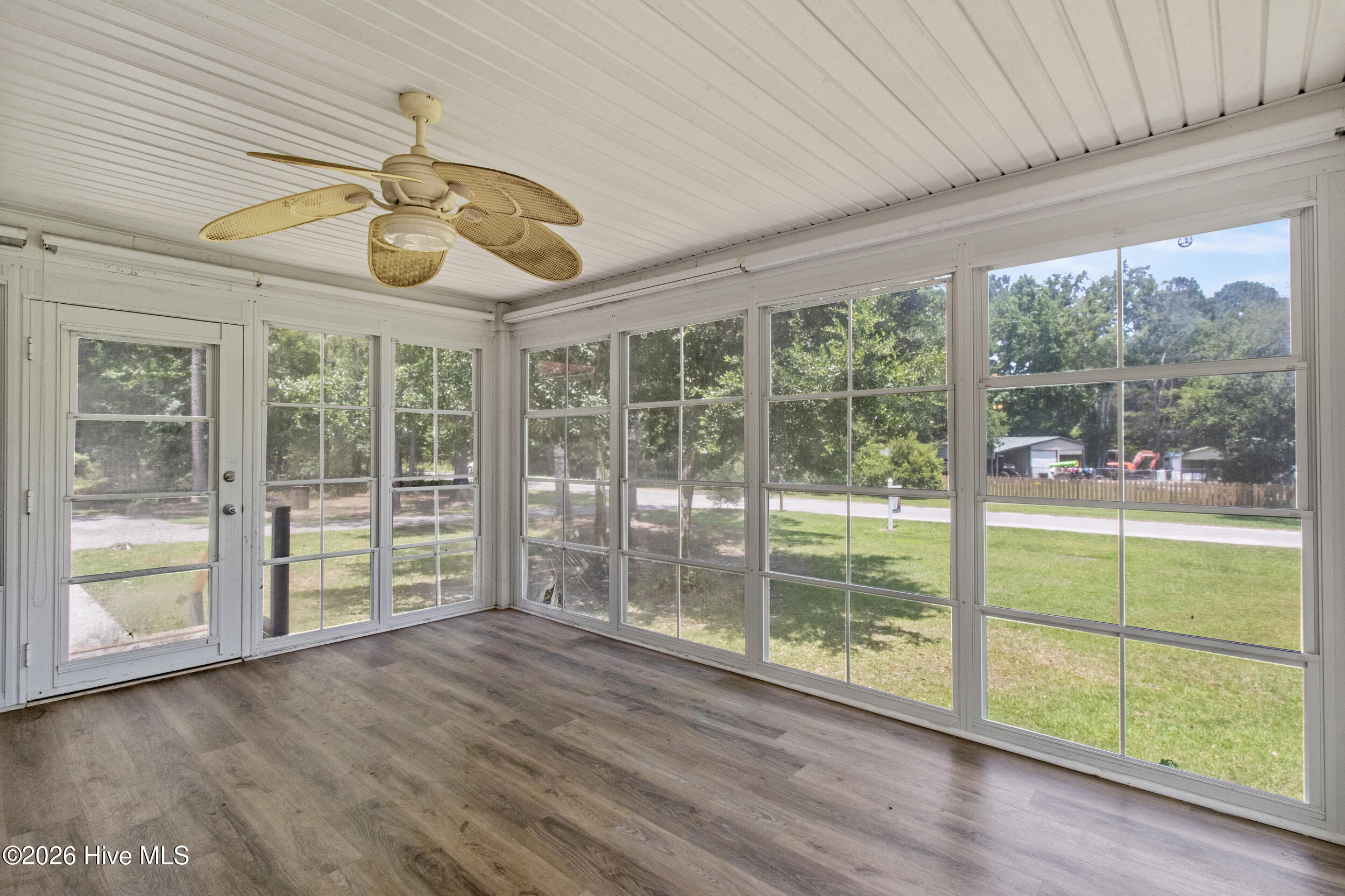 180 Quails Cove Property Photo 7