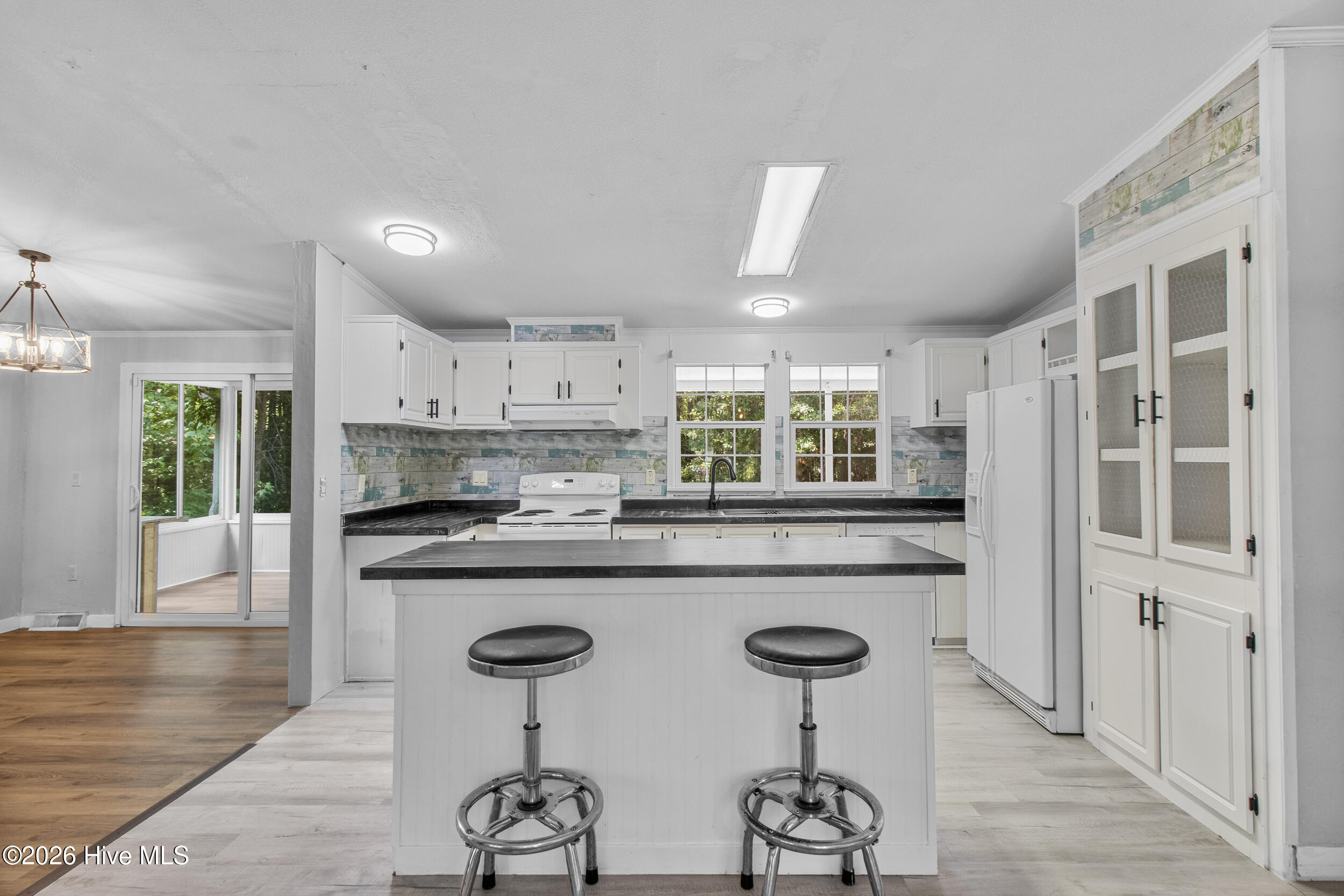 180 Quails Cove Property Photo 13