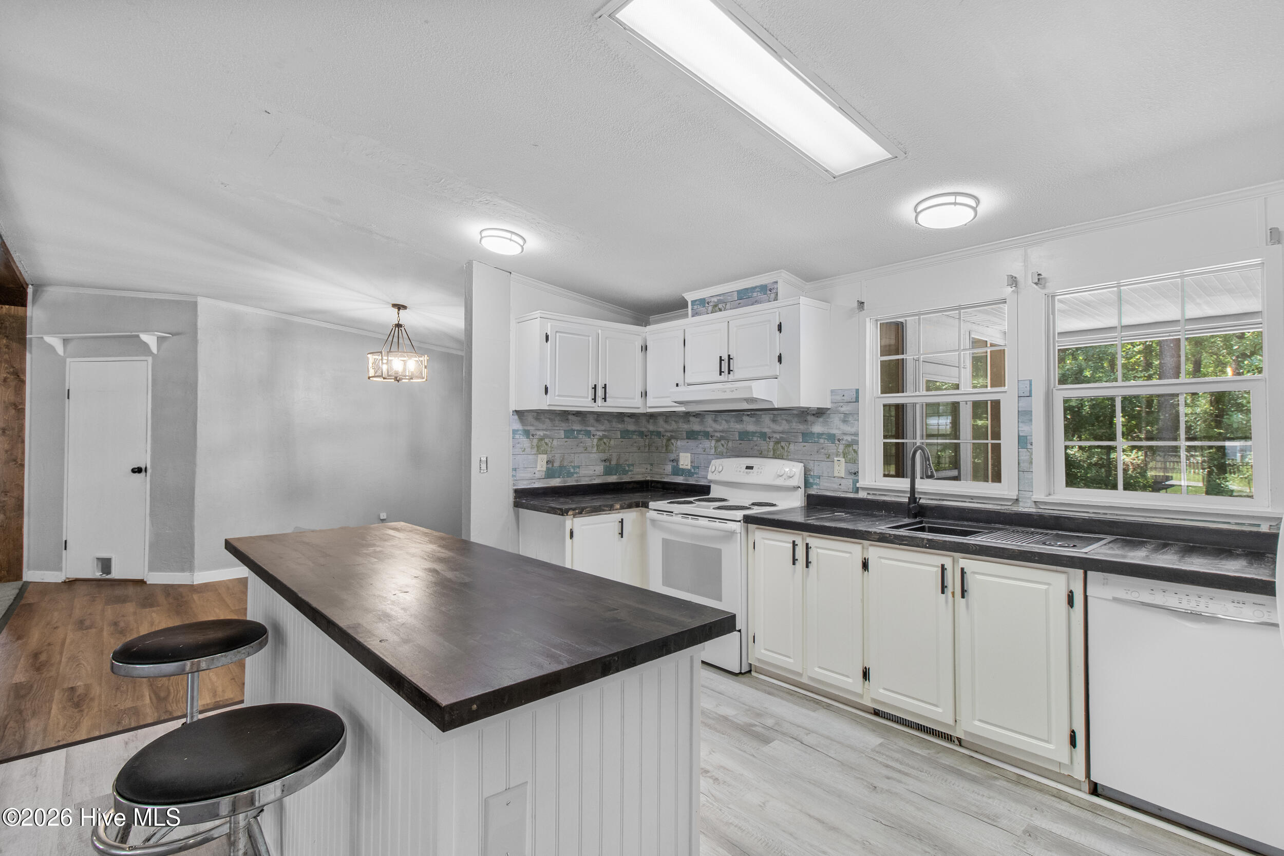 180 Quails Cove Property Photo 16