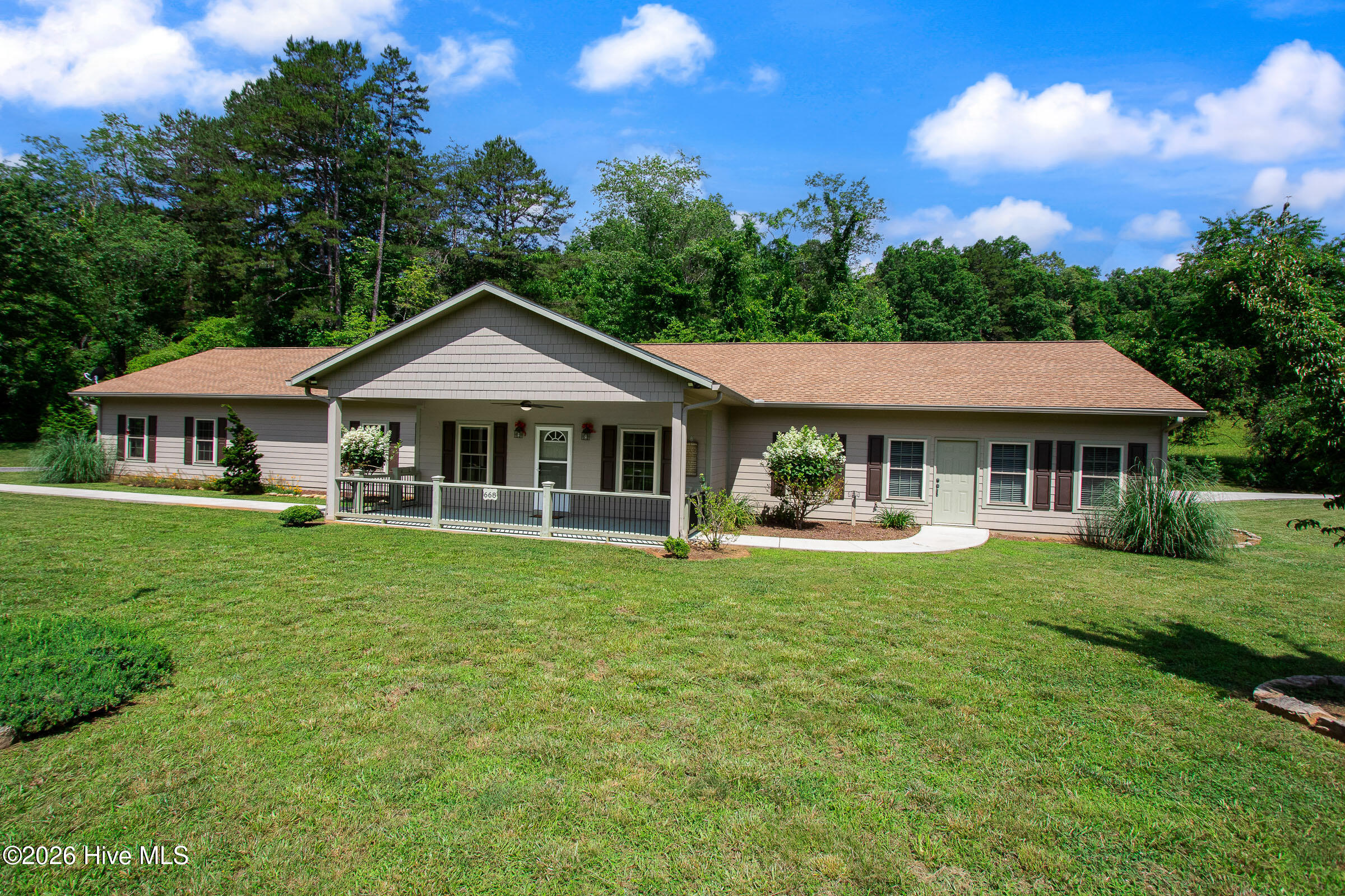 668 Little Ranger Road Property Photo 2