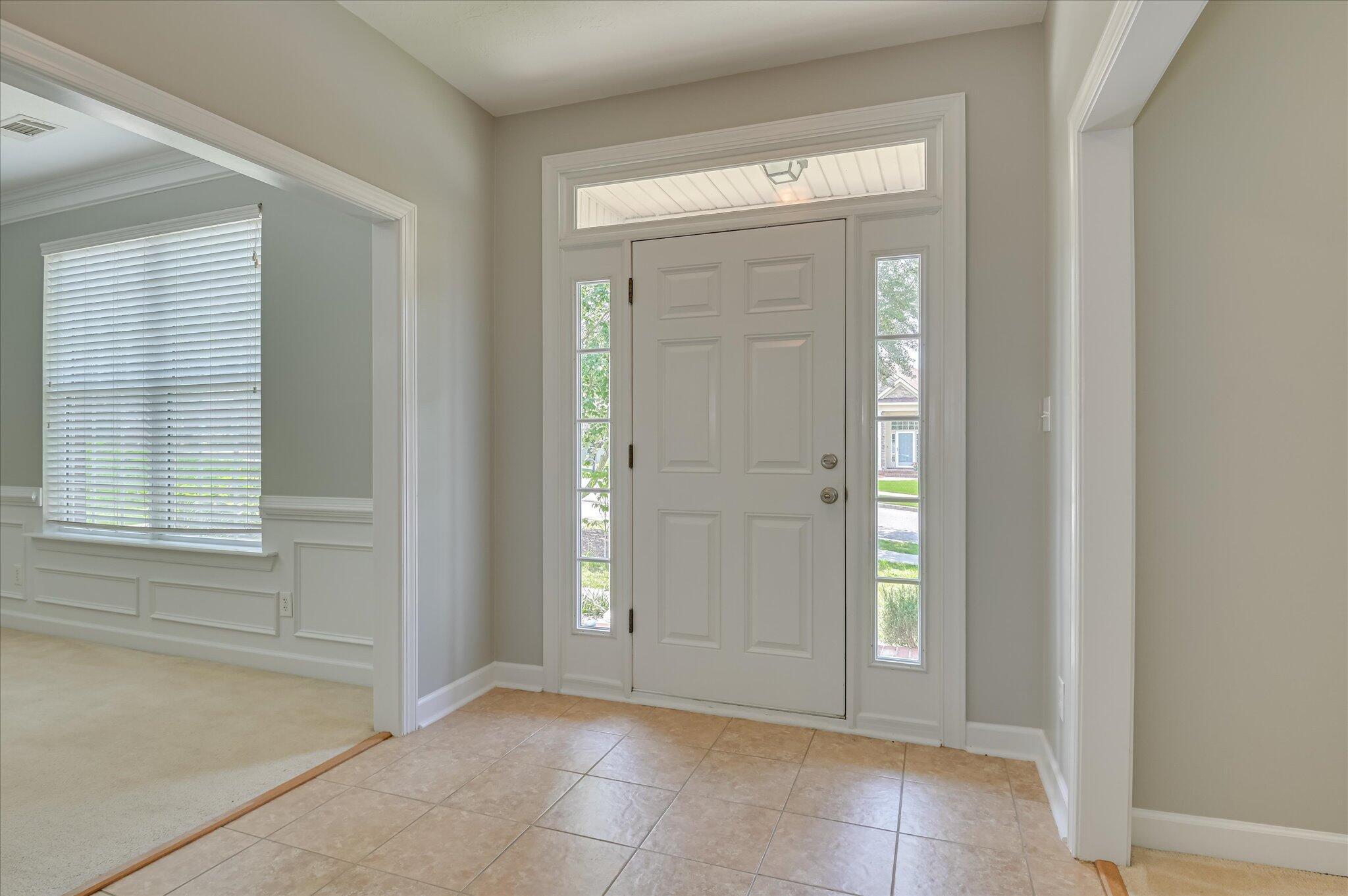 158 Kenilworth Drive Property Photo 3