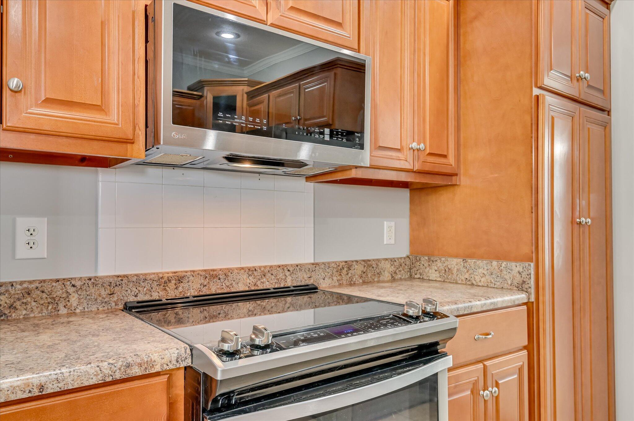 158 Kenilworth Drive Property Photo 15