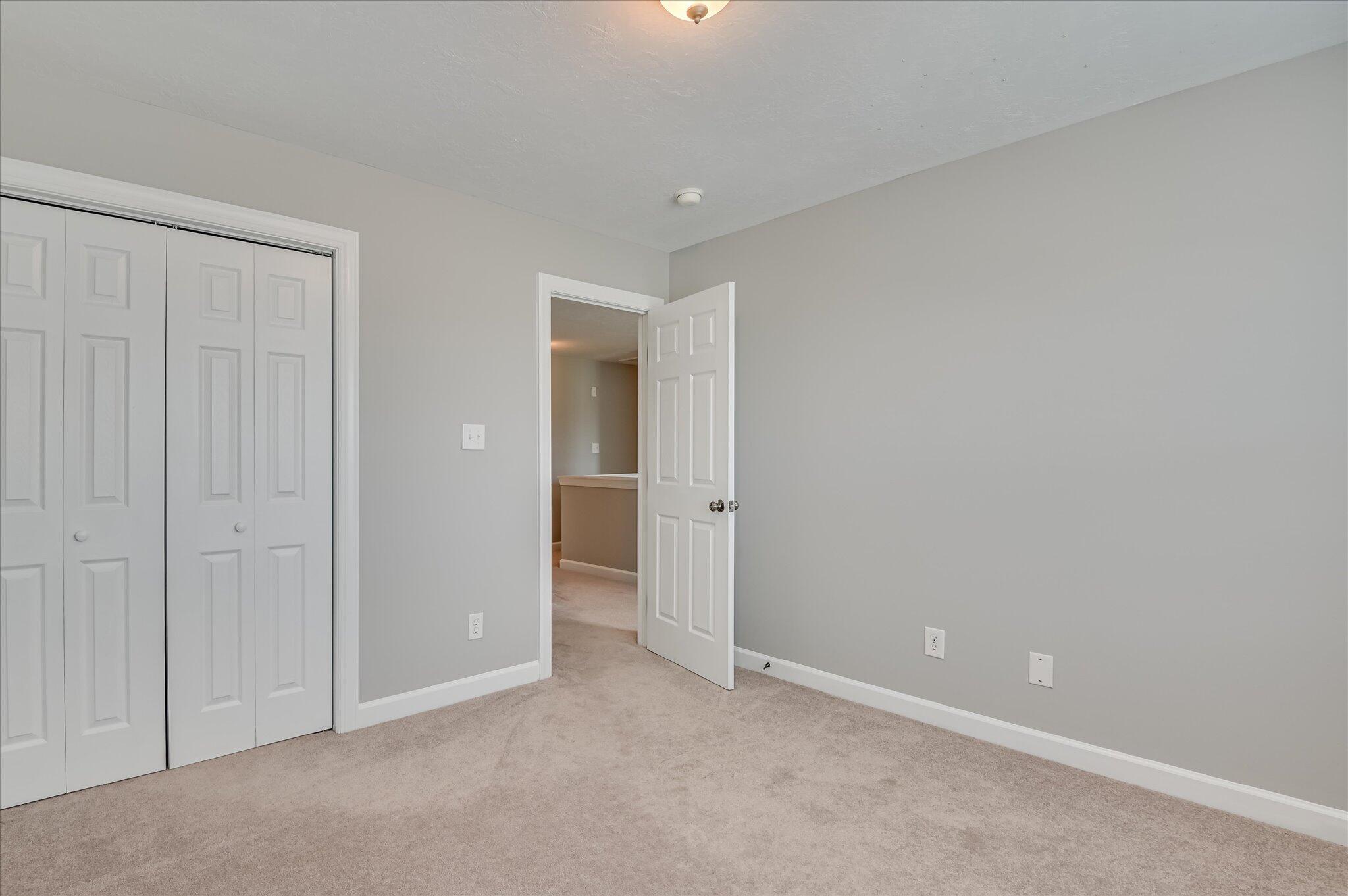 158 Kenilworth Drive Property Photo 35