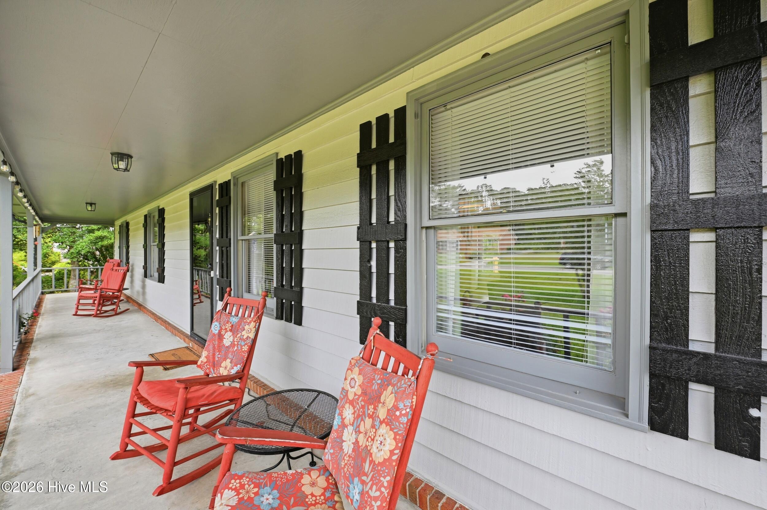 326 Shamrock Drive Property Photo 6
