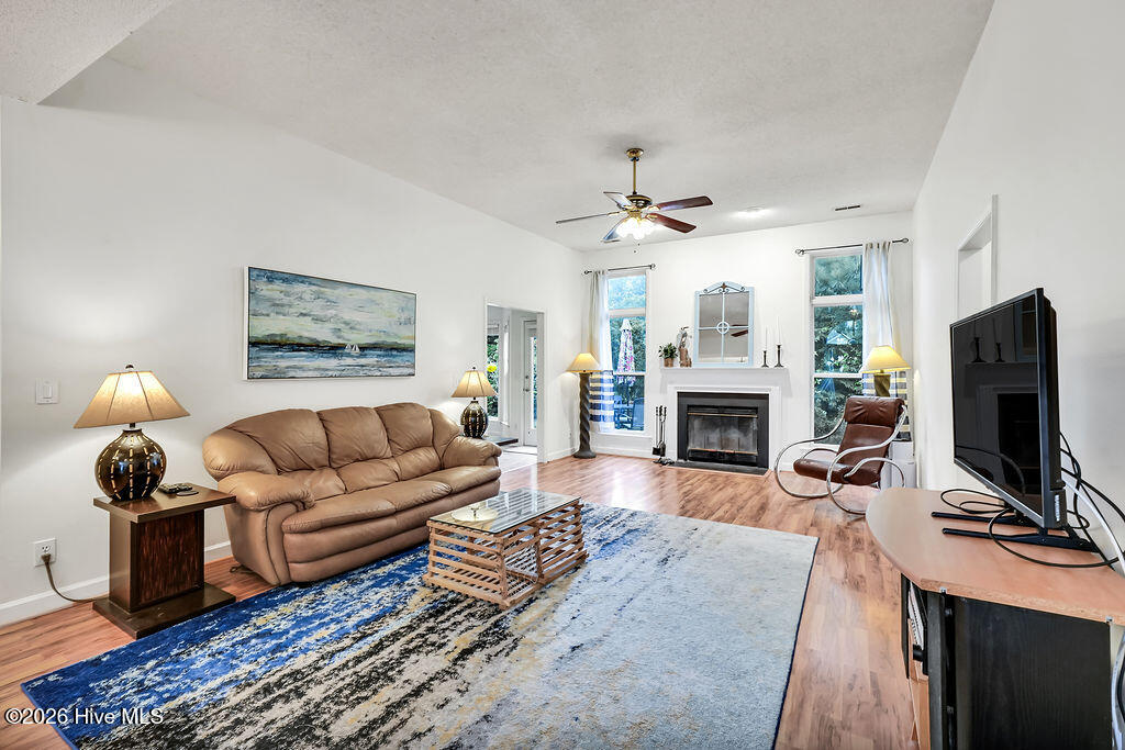 3032 Weatherby Court Property Photo 8