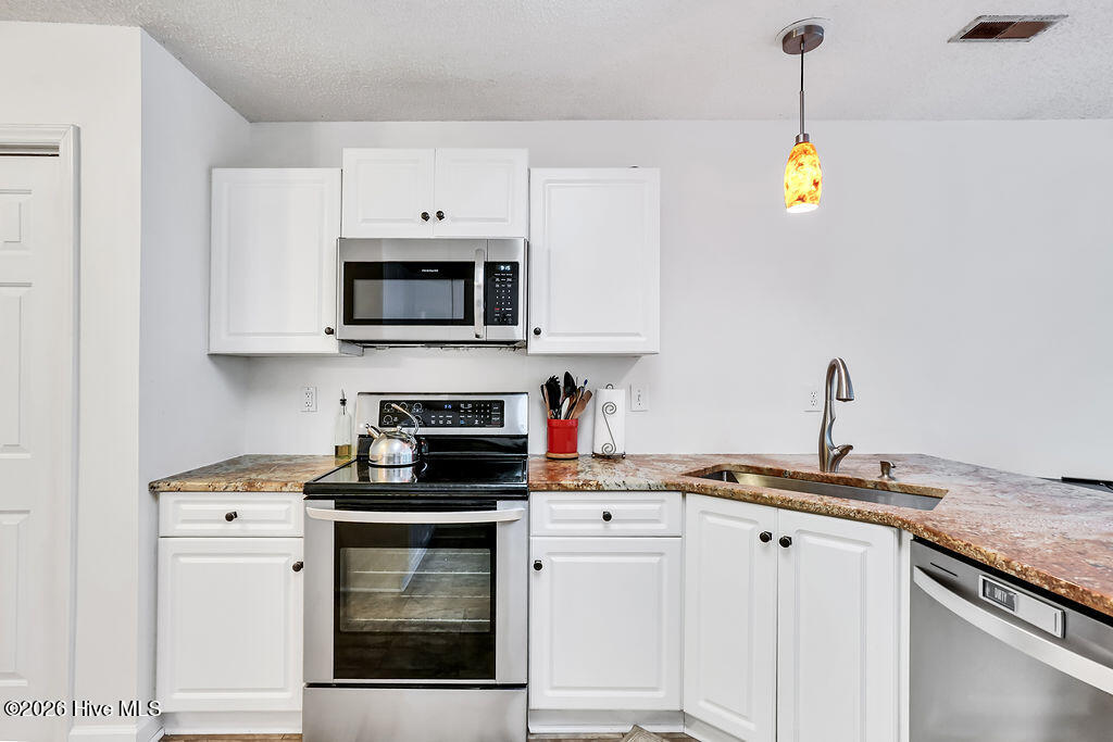 3032 Weatherby Court Property Photo 16