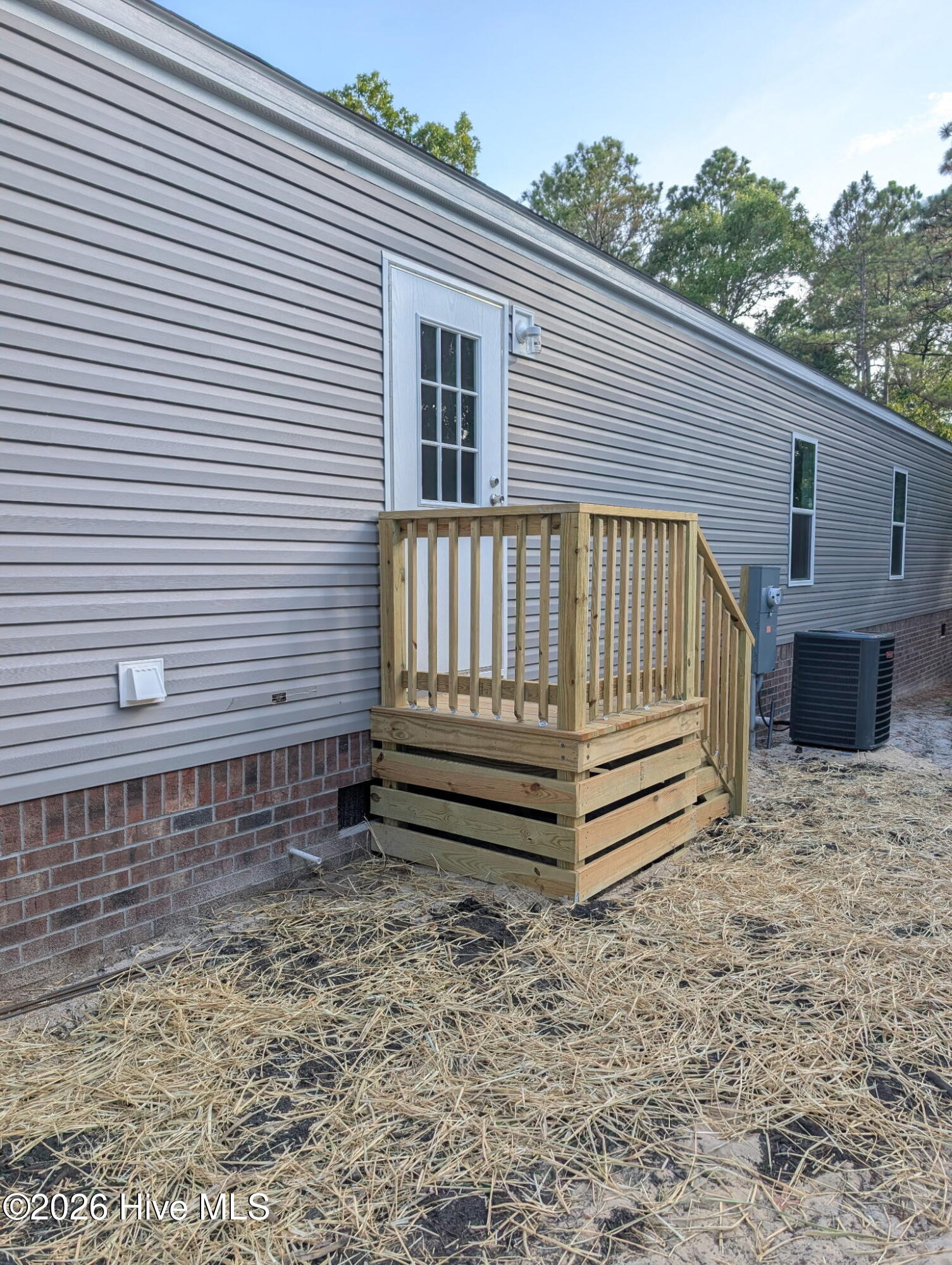 3527 Tarpon Court Se Property Photo 4