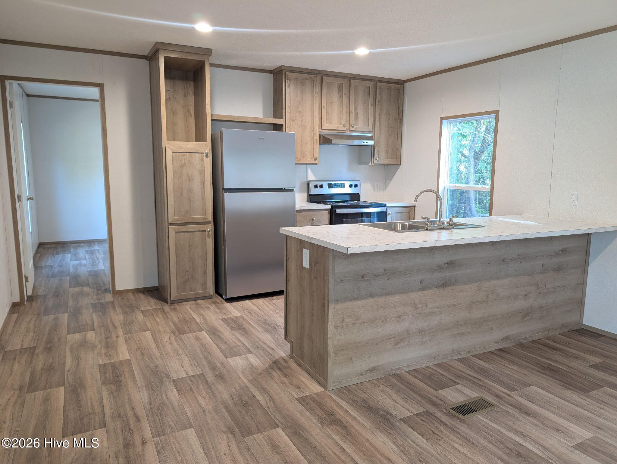 3527 Tarpon Court Se Property Photo 7