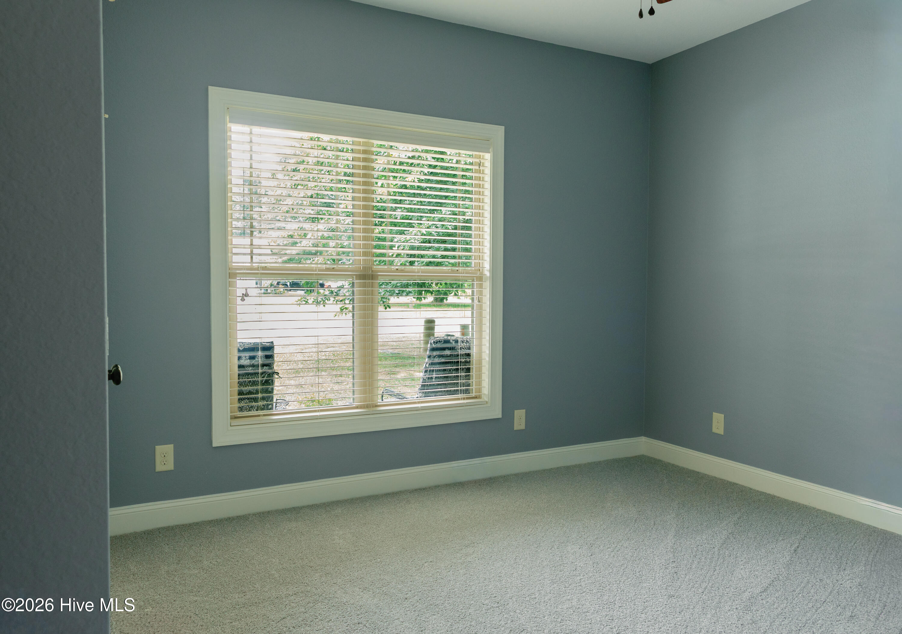 377 Victoria Drive Property Photo 9