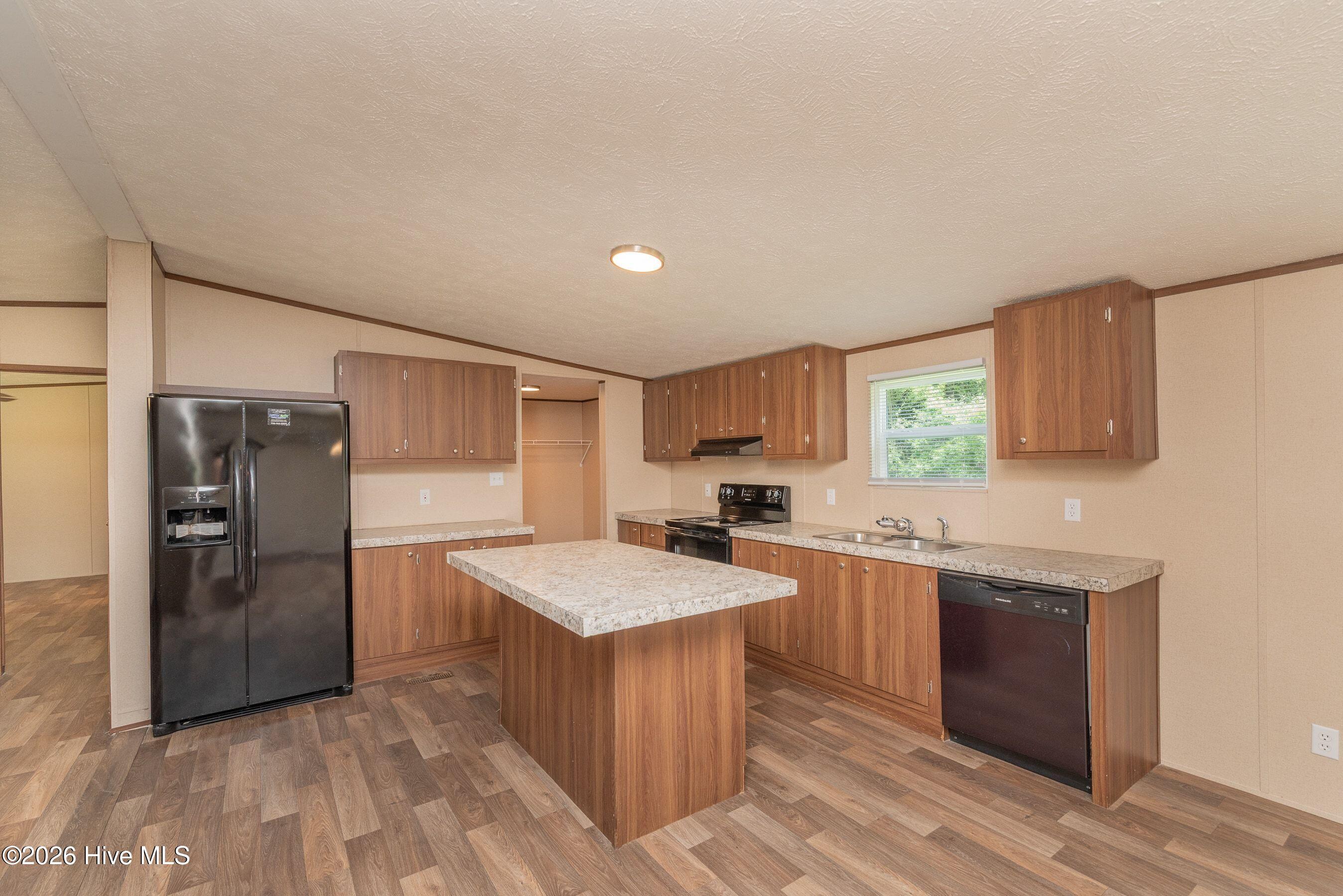 113 Wallace Green Street Property Photo 6