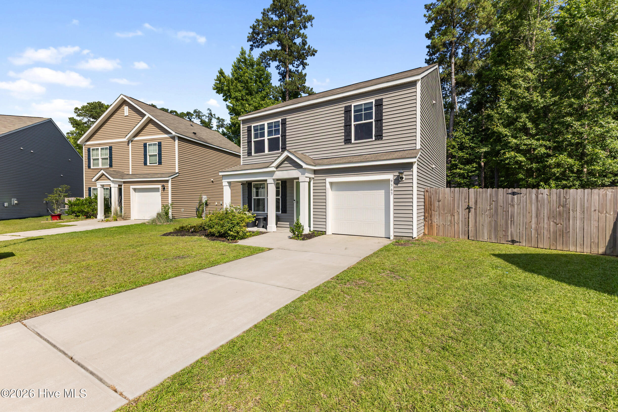9363 Vineyard Grove Lane Ne Property Photo 2