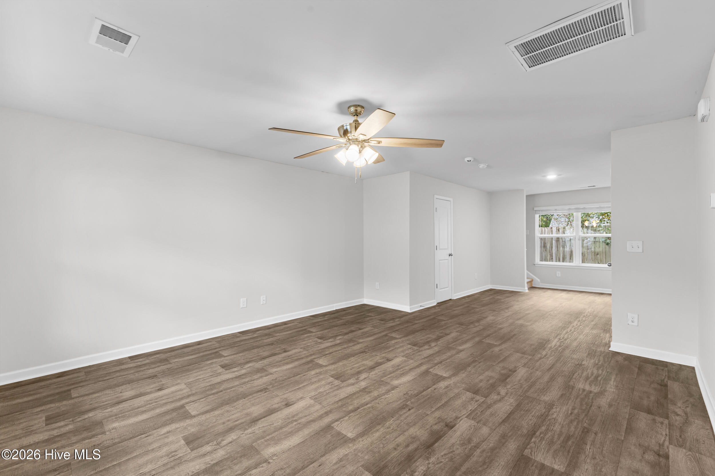 9363 Vineyard Grove Lane Ne Property Photo 5
