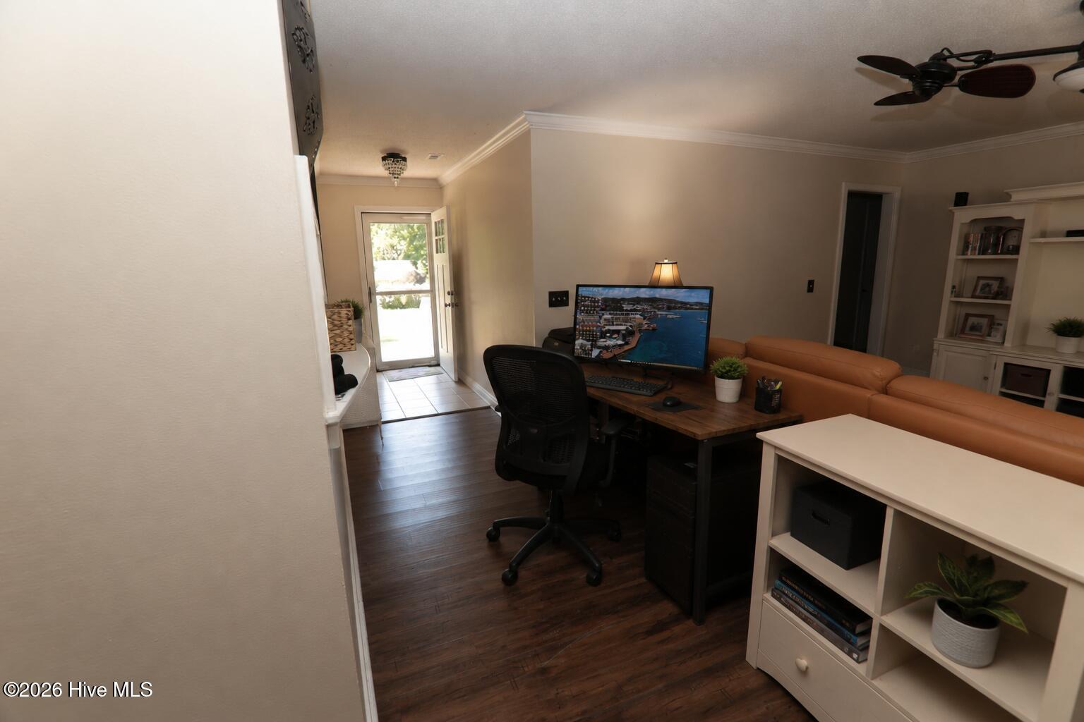 1010 Haymarket Lane Property Photo 6