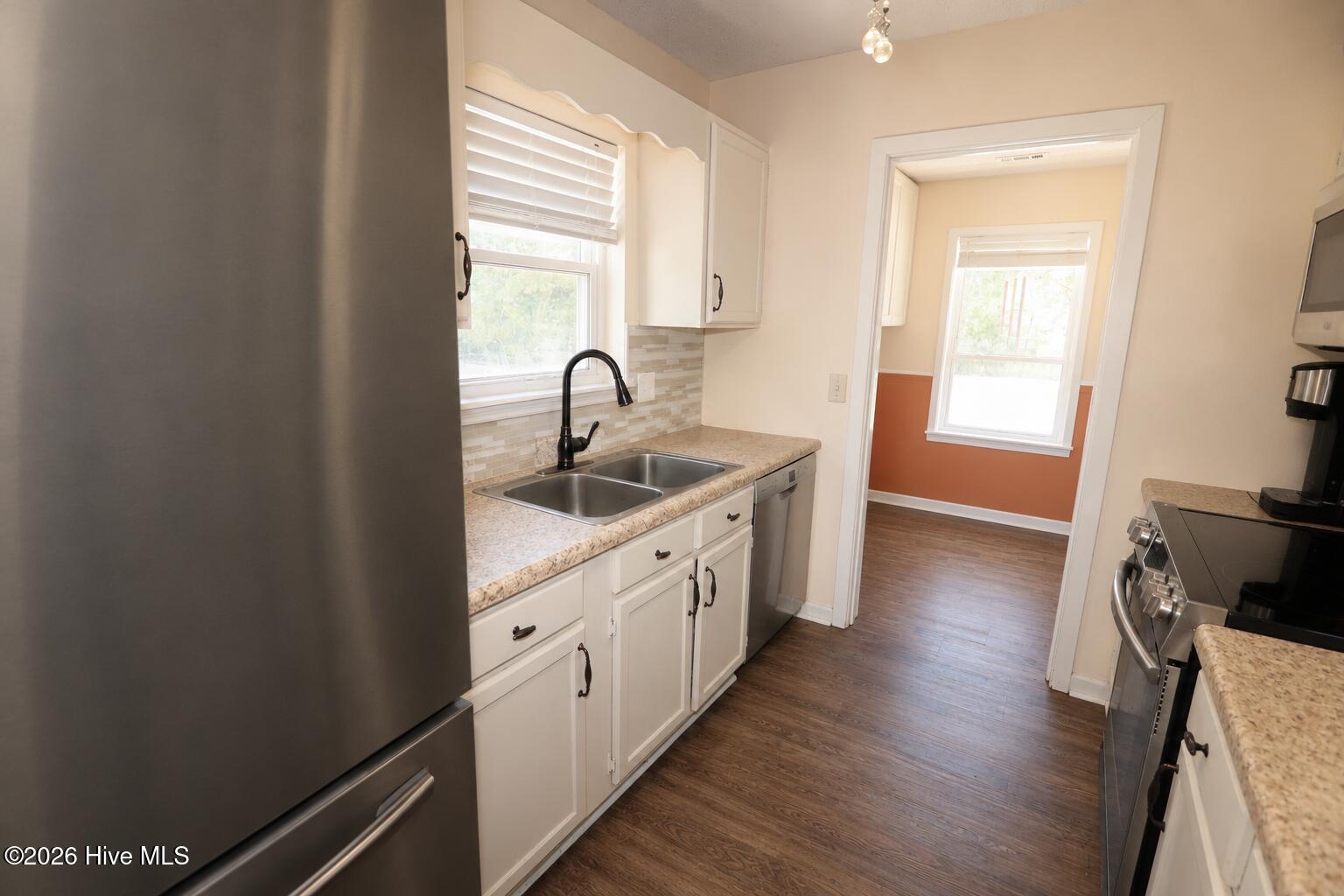 1010 Haymarket Lane Property Photo 8