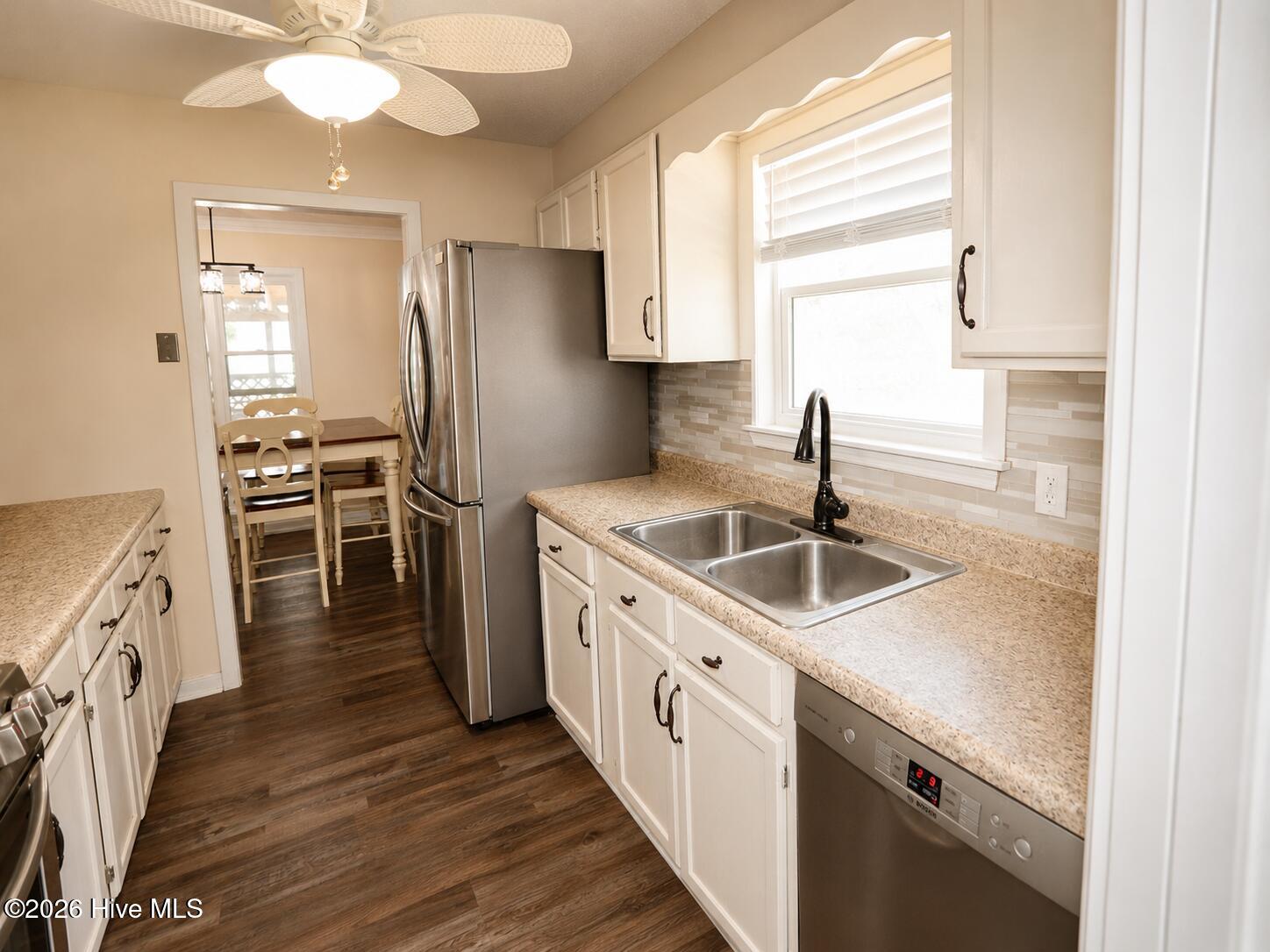 1010 Haymarket Lane Property Photo 12