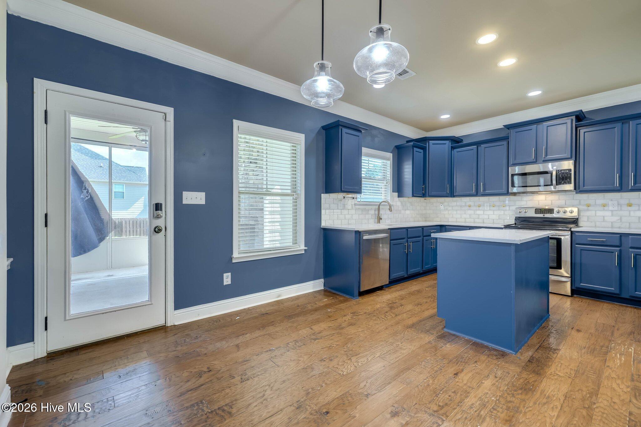 250 Wentworth Place Property Photo 20