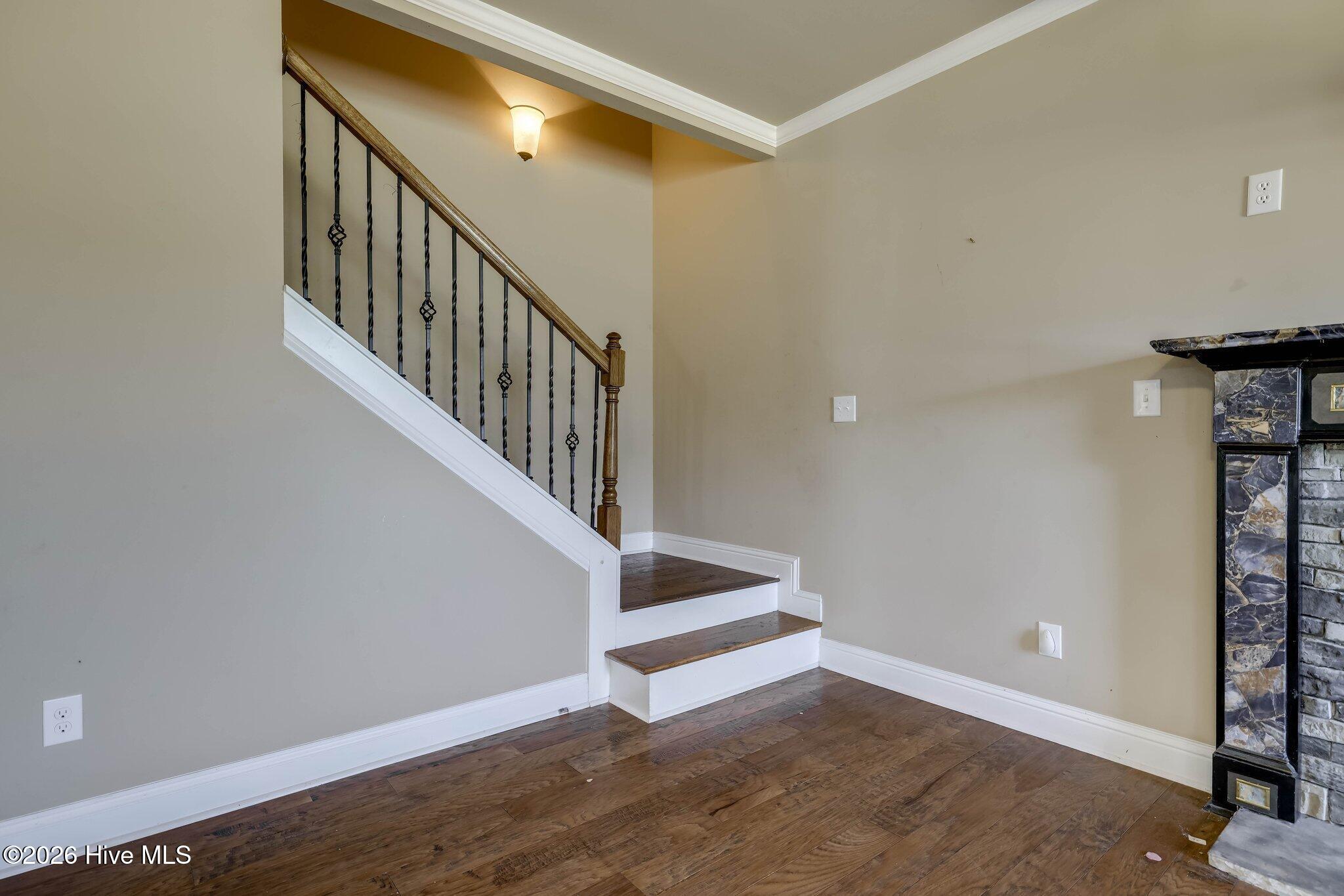 250 Wentworth Place Property Photo 31