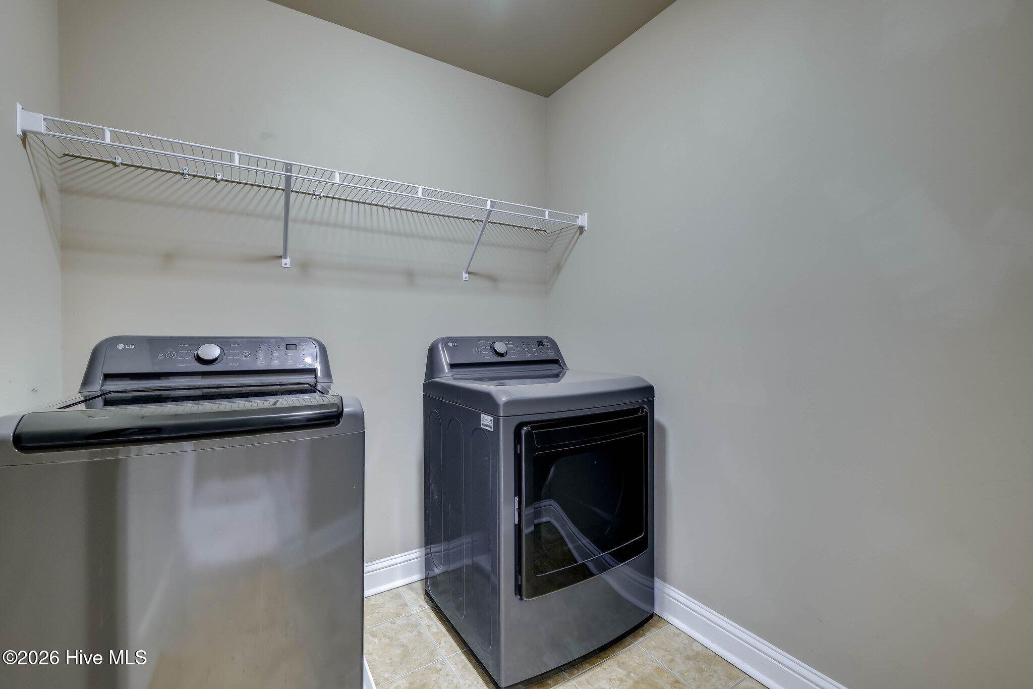 250 Wentworth Place Property Photo 52