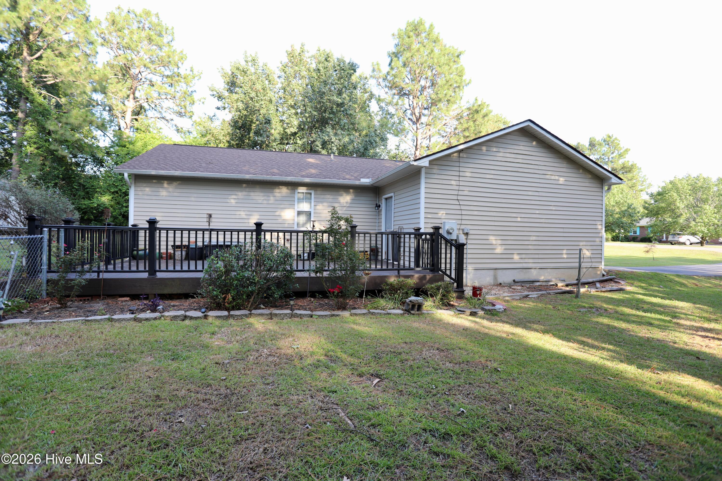 110 Robin Hood Lane Property Photo 4
