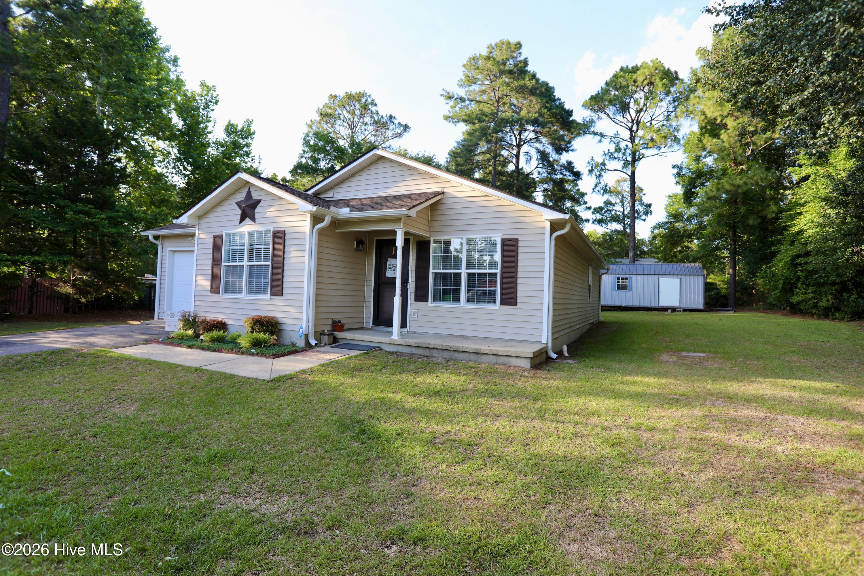 110 Robin Hood Lane Property Photo 6