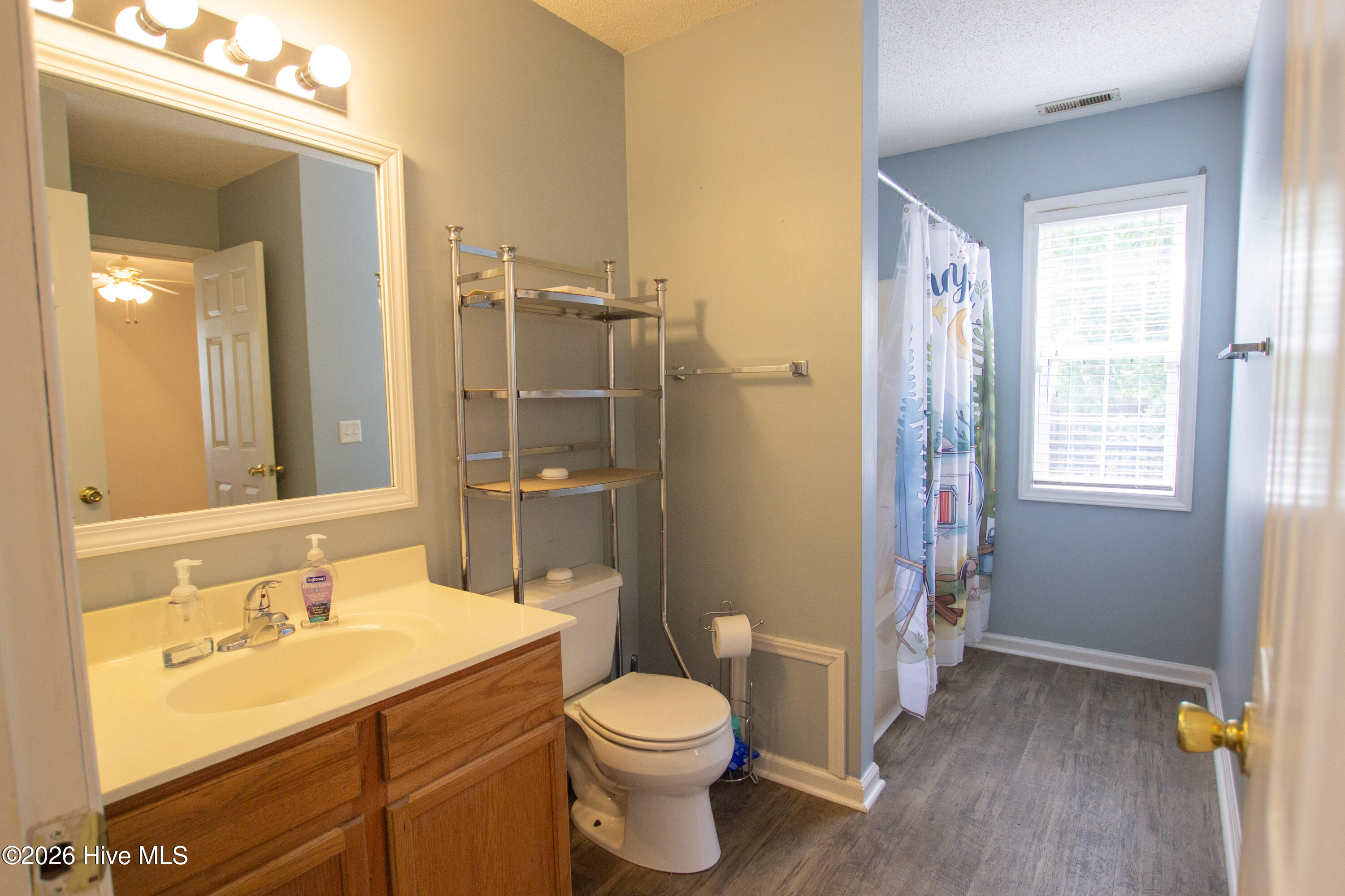 110 Robin Hood Lane Property Photo 17
