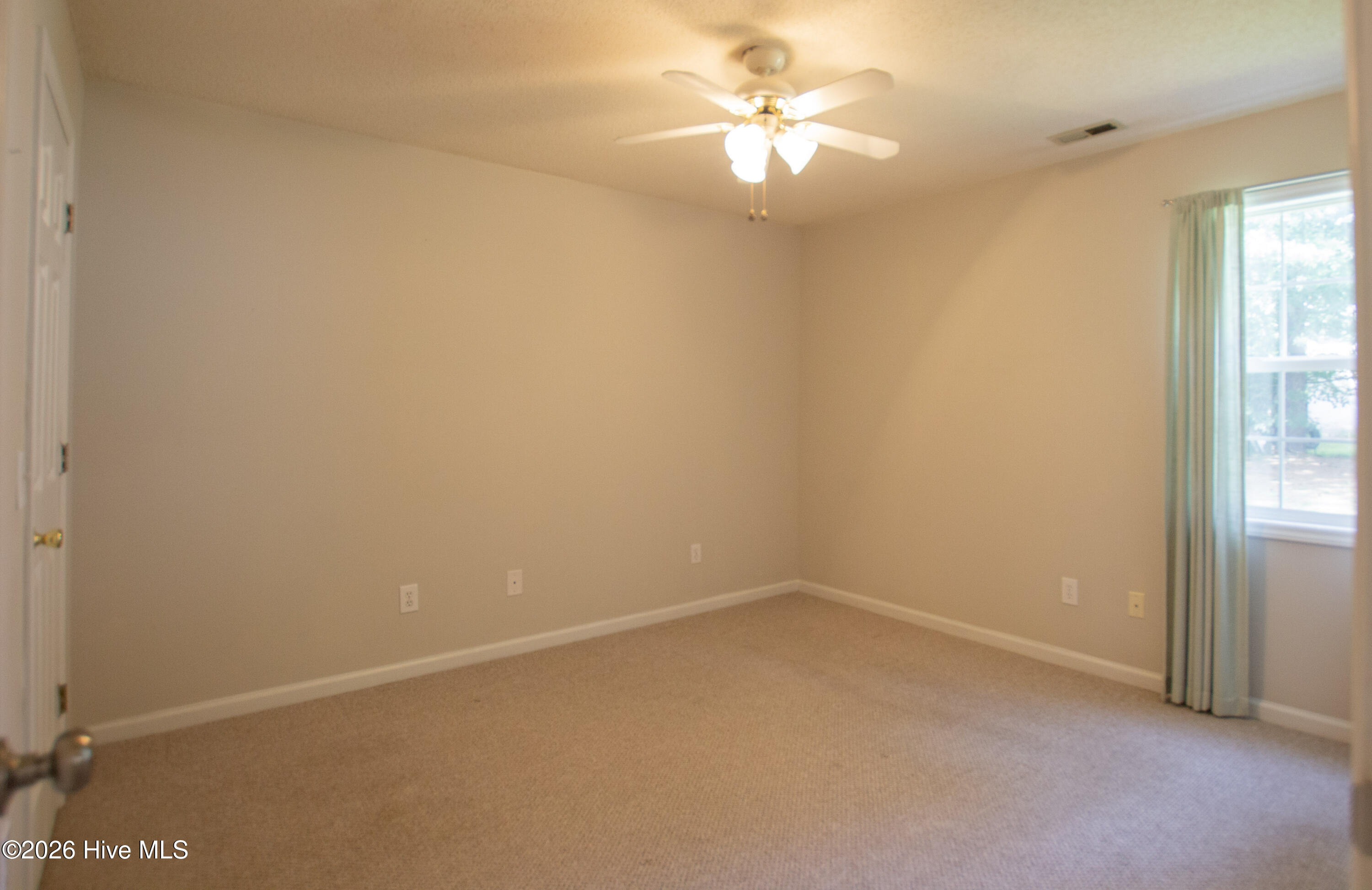 110 Robin Hood Lane Property Photo 18