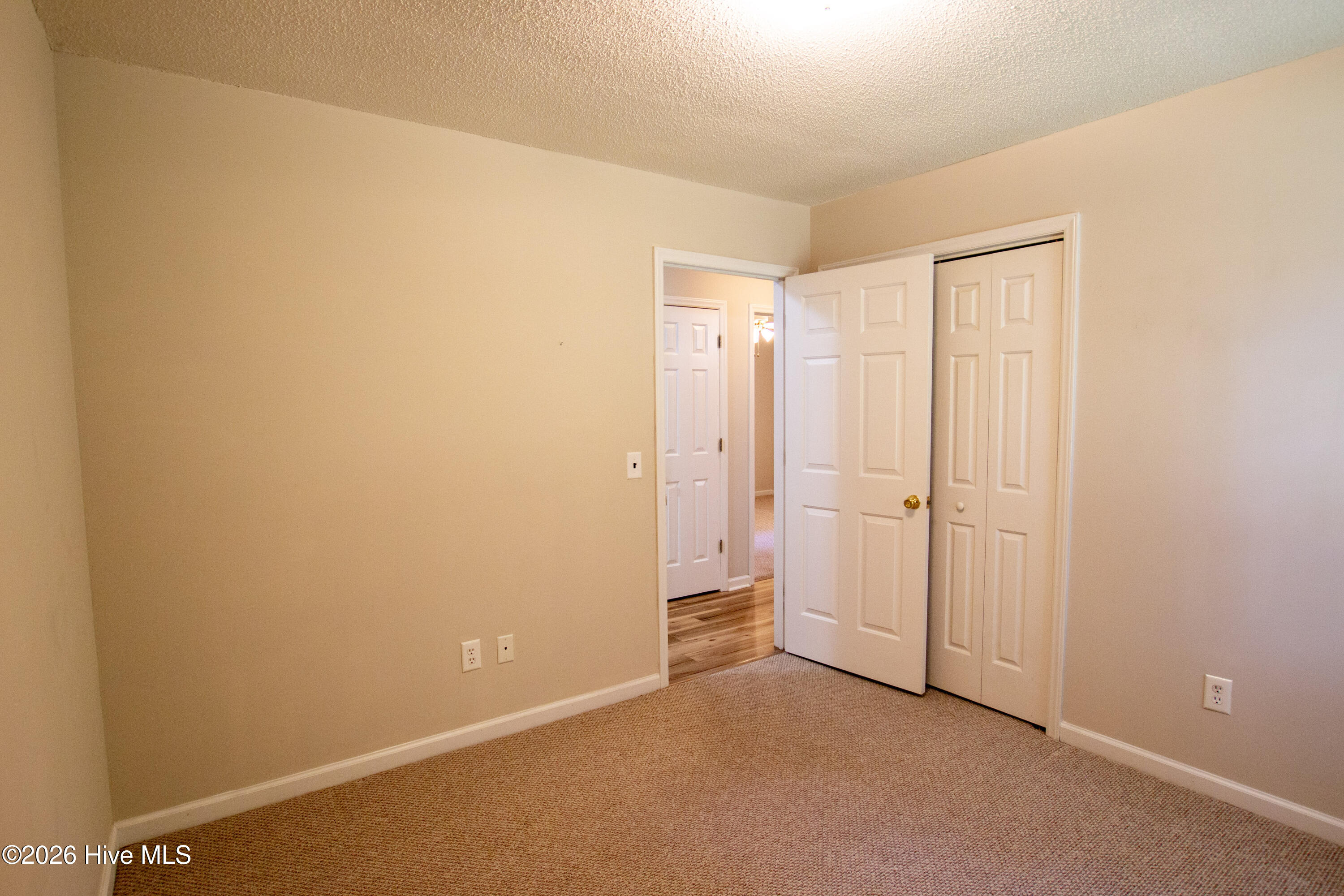 110 Robin Hood Lane Property Photo 24