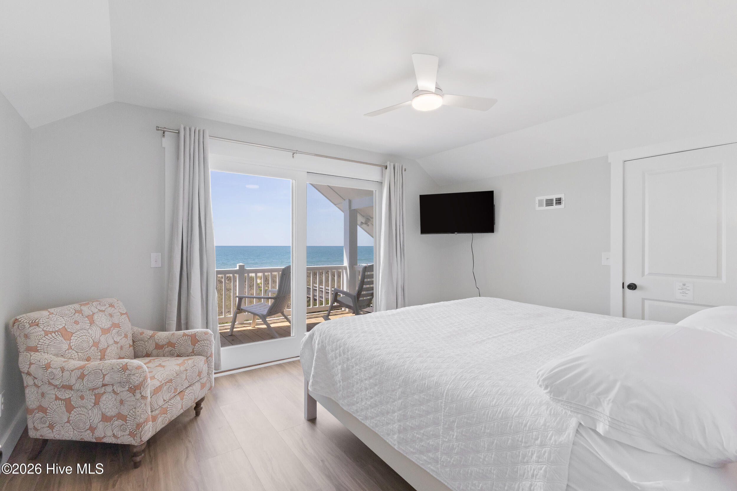 1031 Ocean Boulevard W Property Photo 40