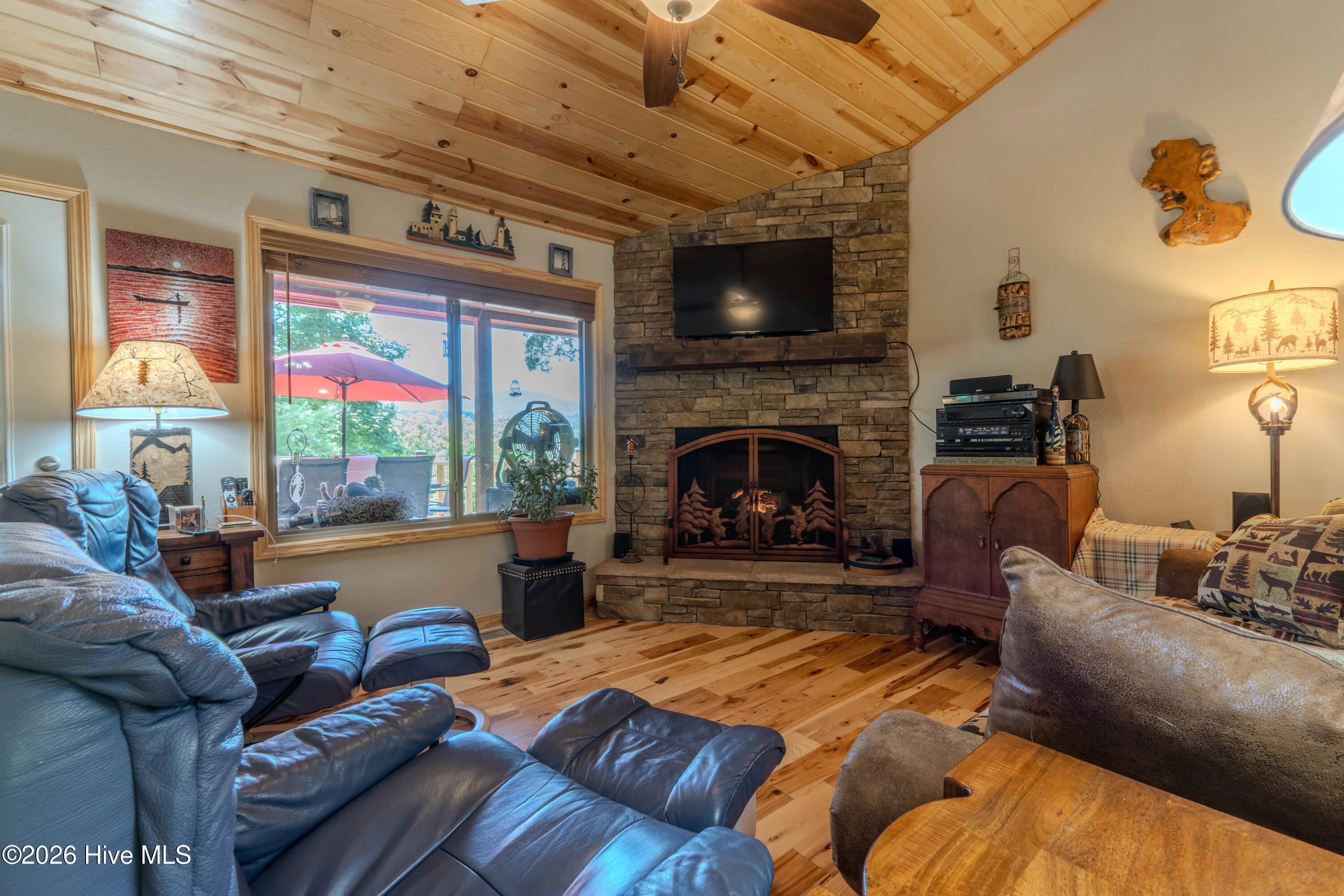 34 Hardwood Trail Property Photo 12
