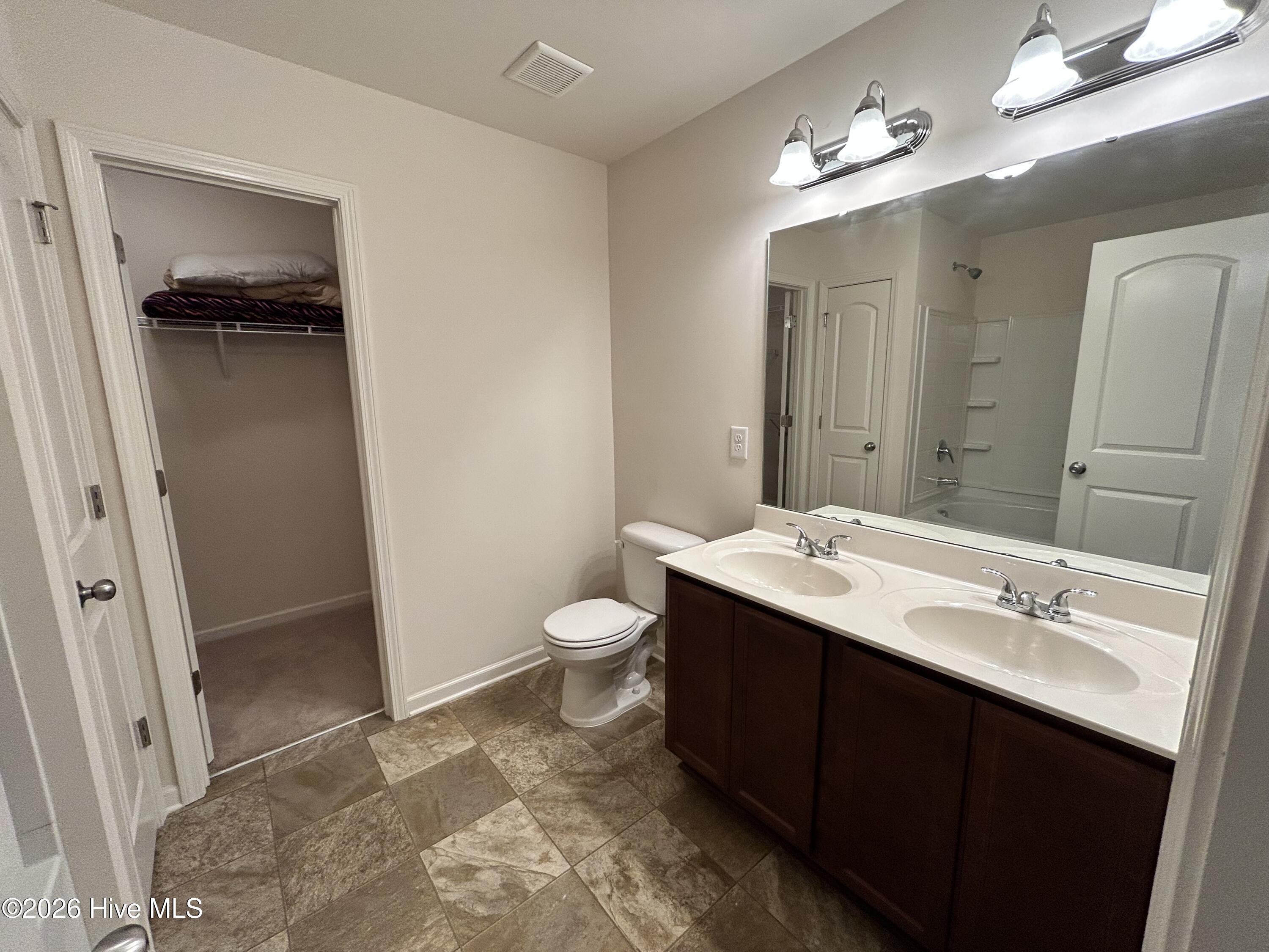 2020 Creek Road Property Photo 23