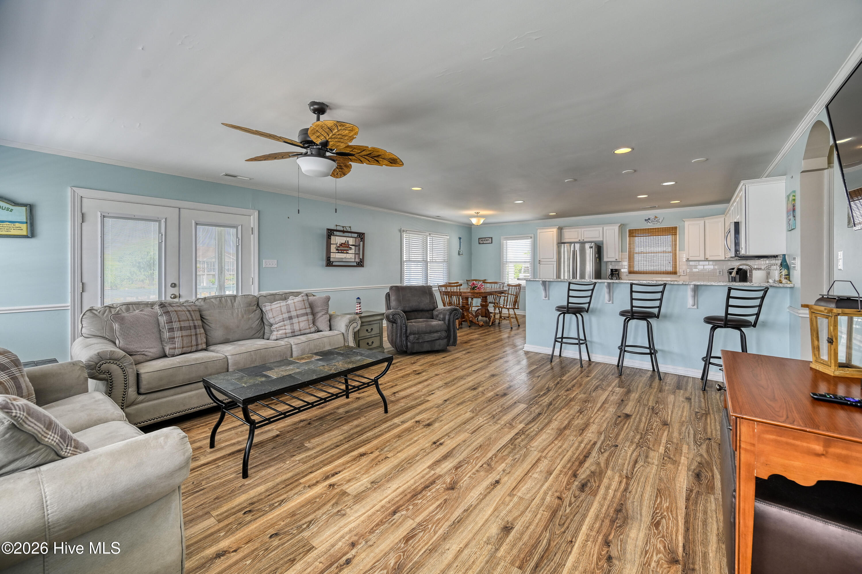 1041 1st Street Property Photo 5
