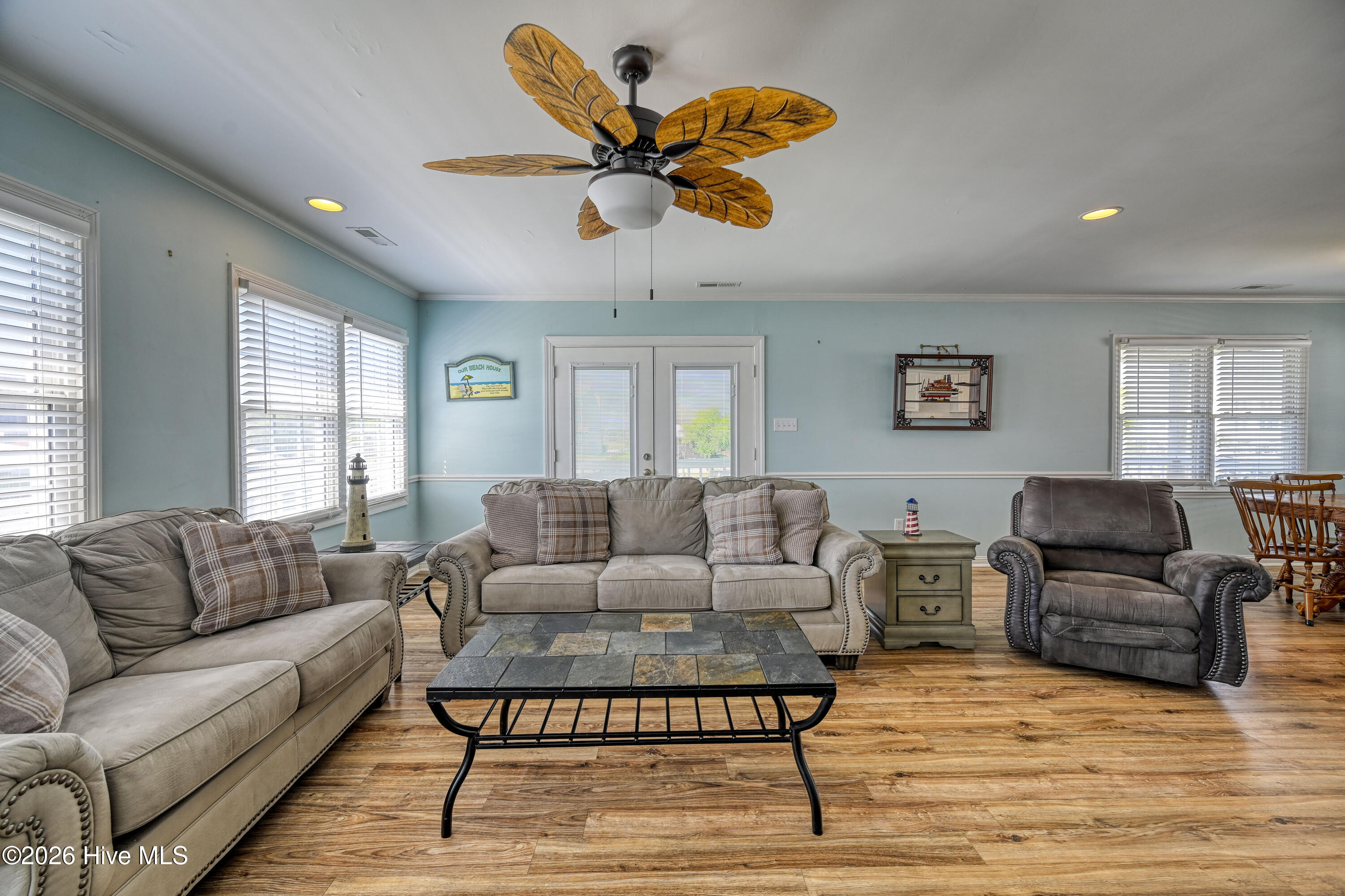 1041 1st Street Property Photo 9