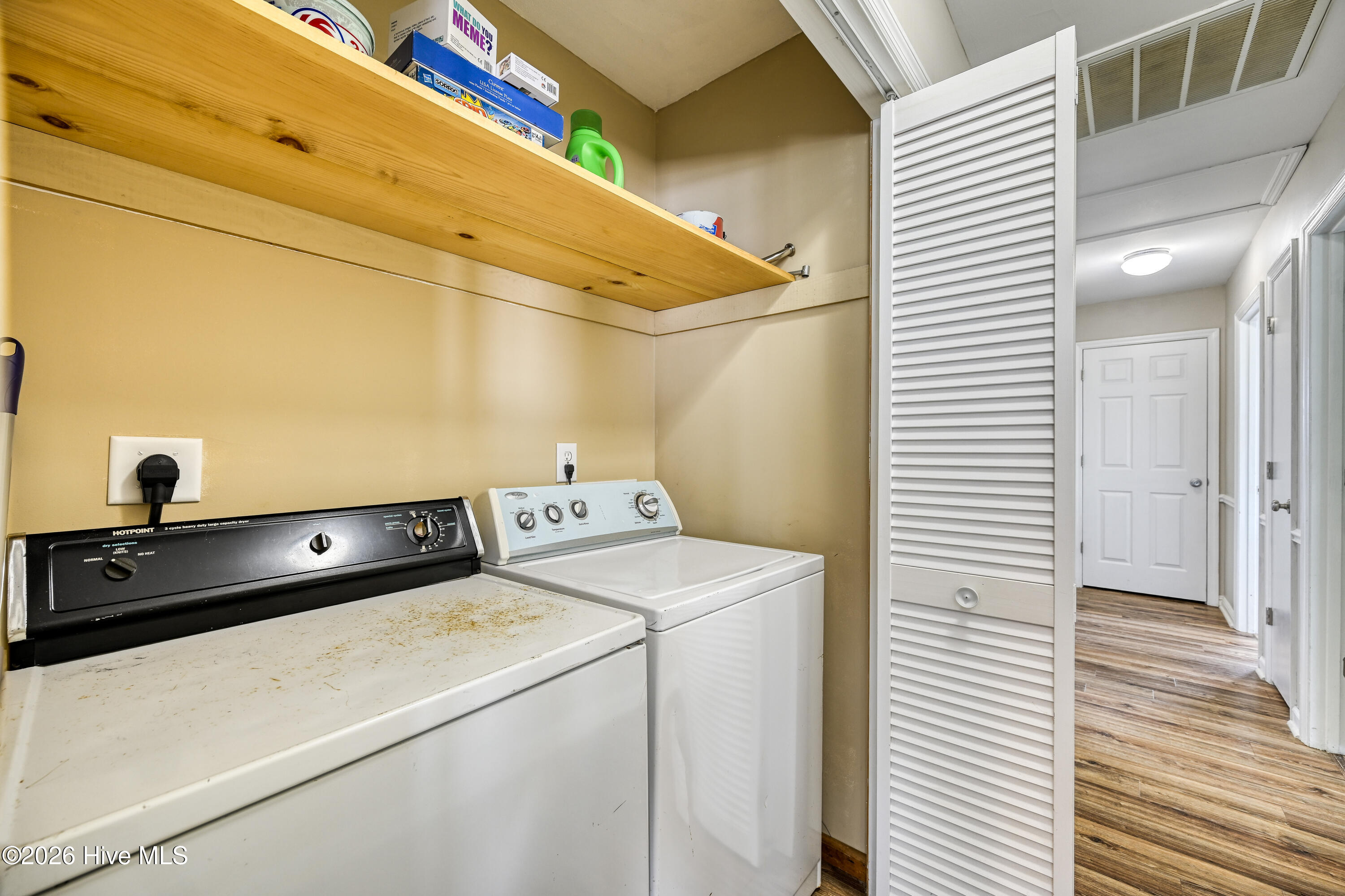 1041 1st Street Property Photo 18