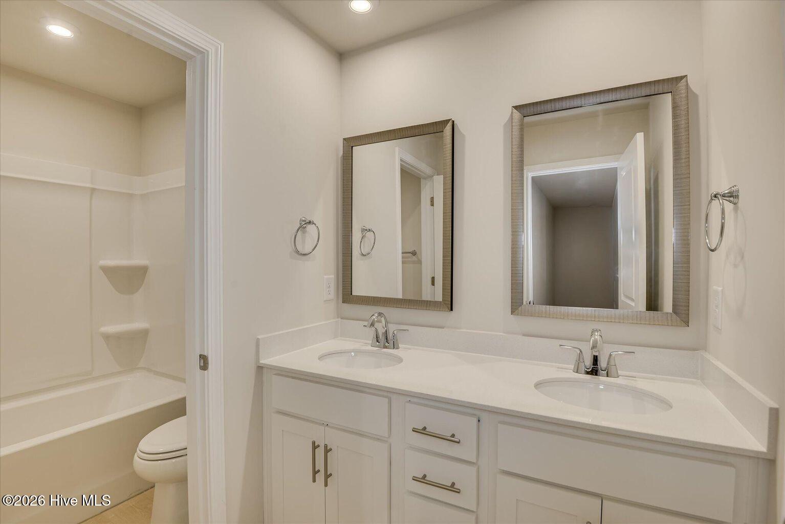 4036 Hartshorn Circle Property Photo 4